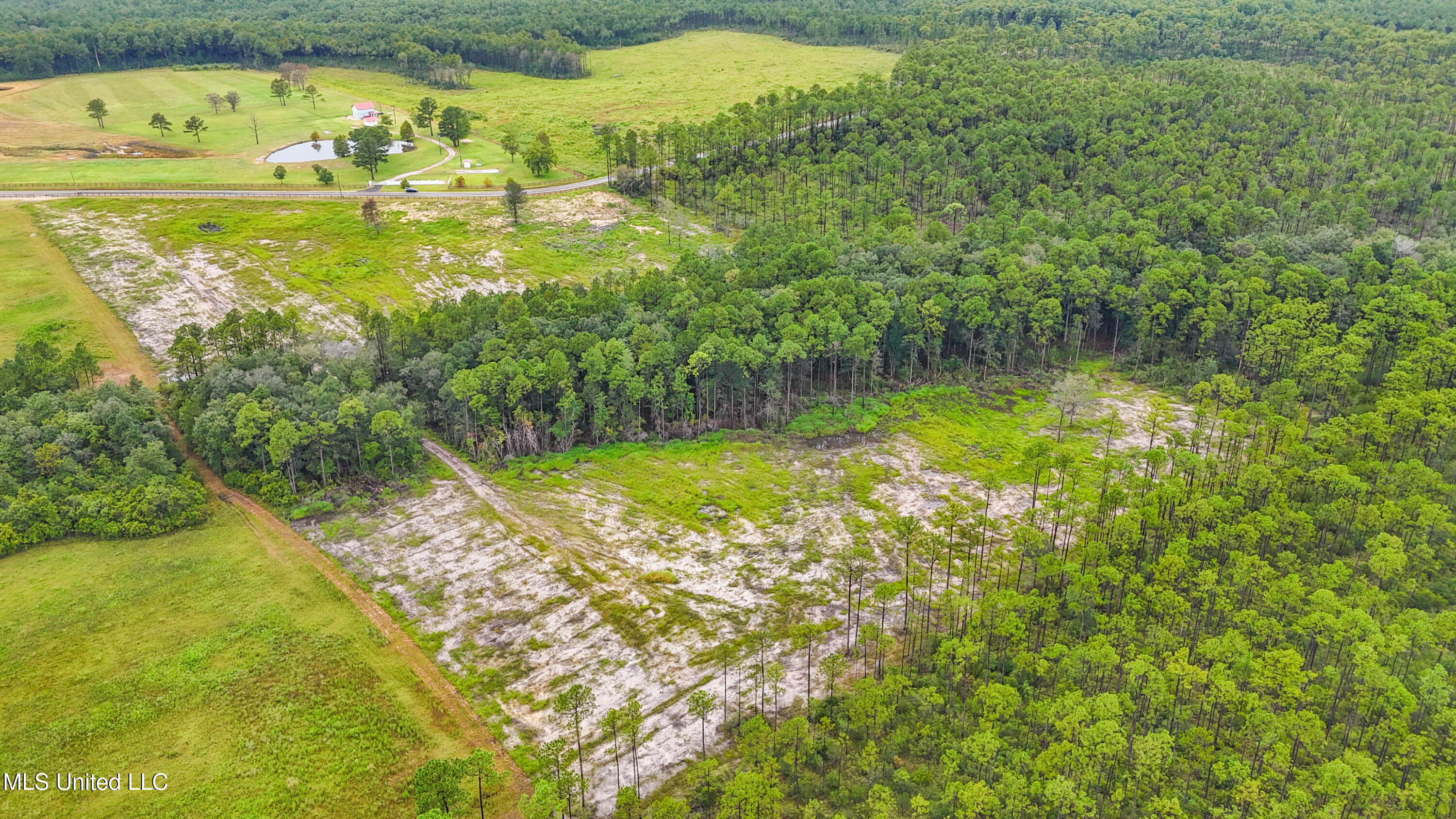 Larue Road, Vancleave, Mississippi image 4