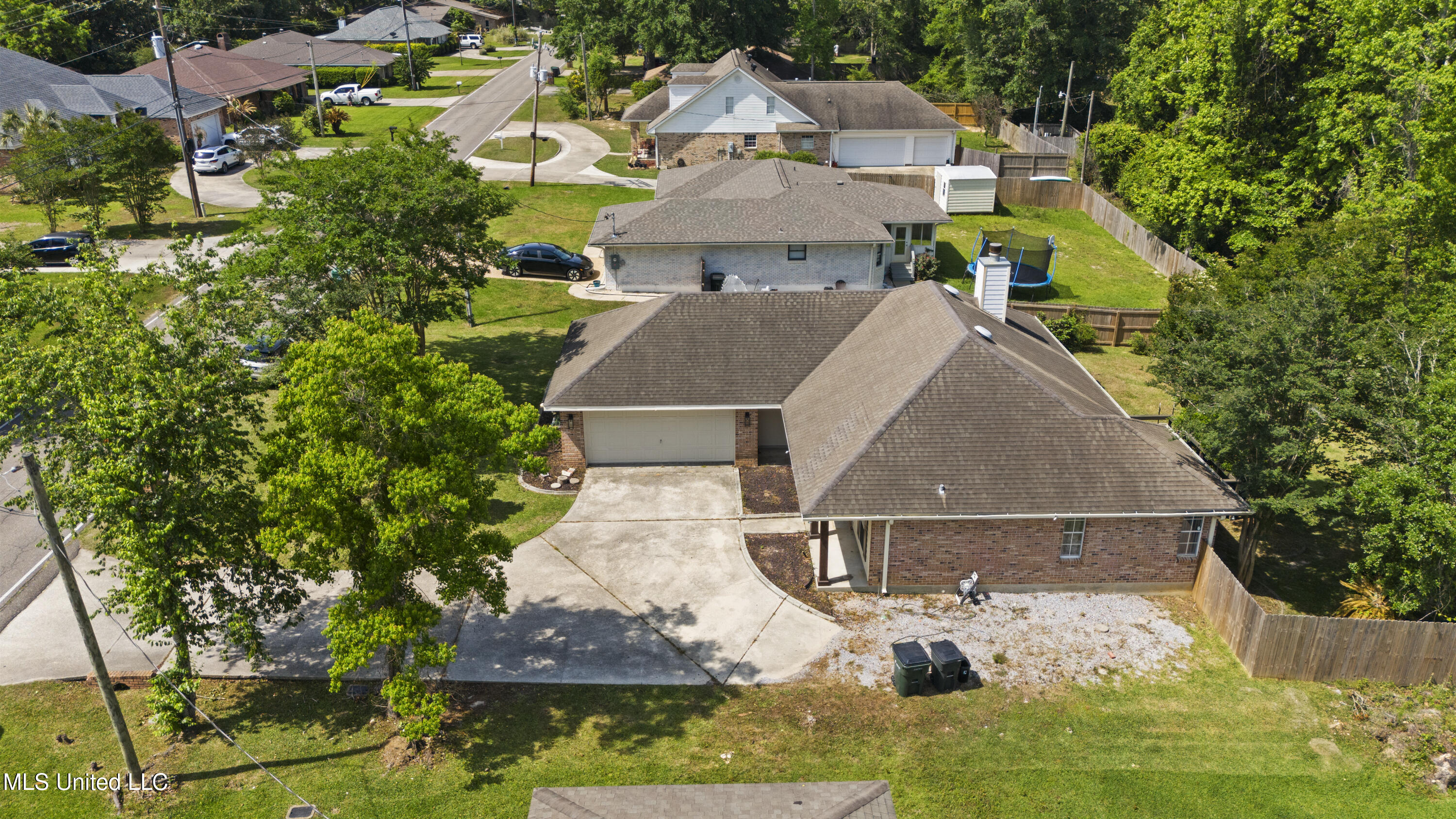 87133 Golf Club Drive, Diamondhead, Mississippi image 3