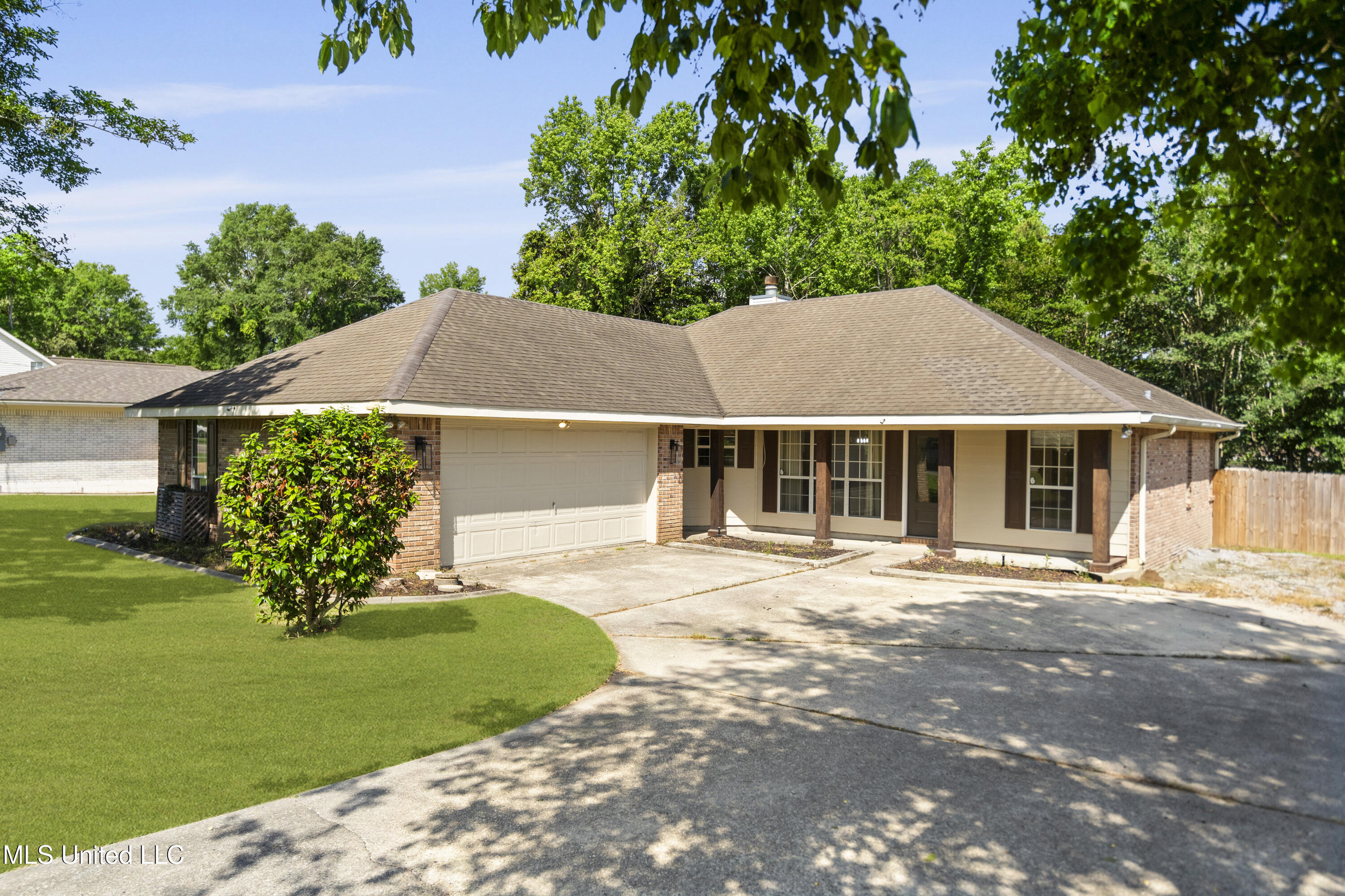 87133 Golf Club Drive, Diamondhead, Mississippi image 5