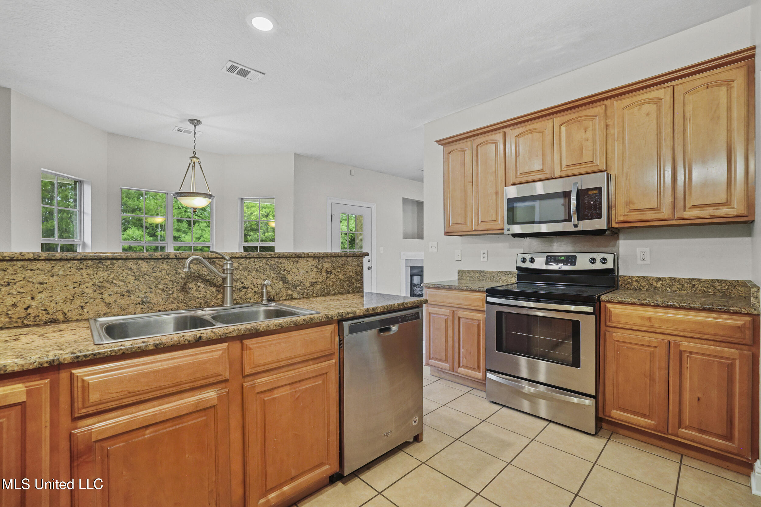 1817 Shelby Lane, Ocean Springs, Mississippi image 21
