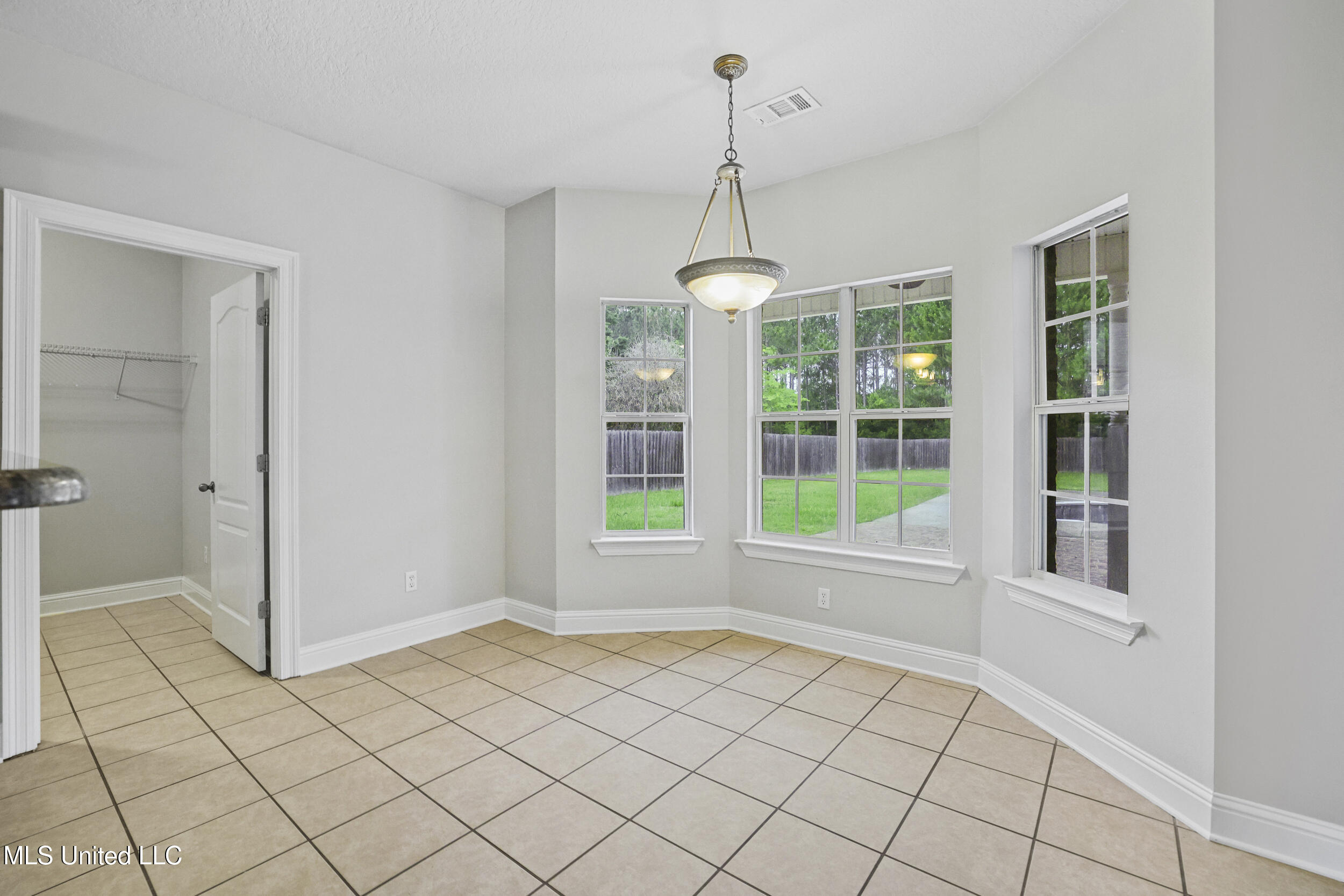 1817 Shelby Lane, Ocean Springs, Mississippi image 17