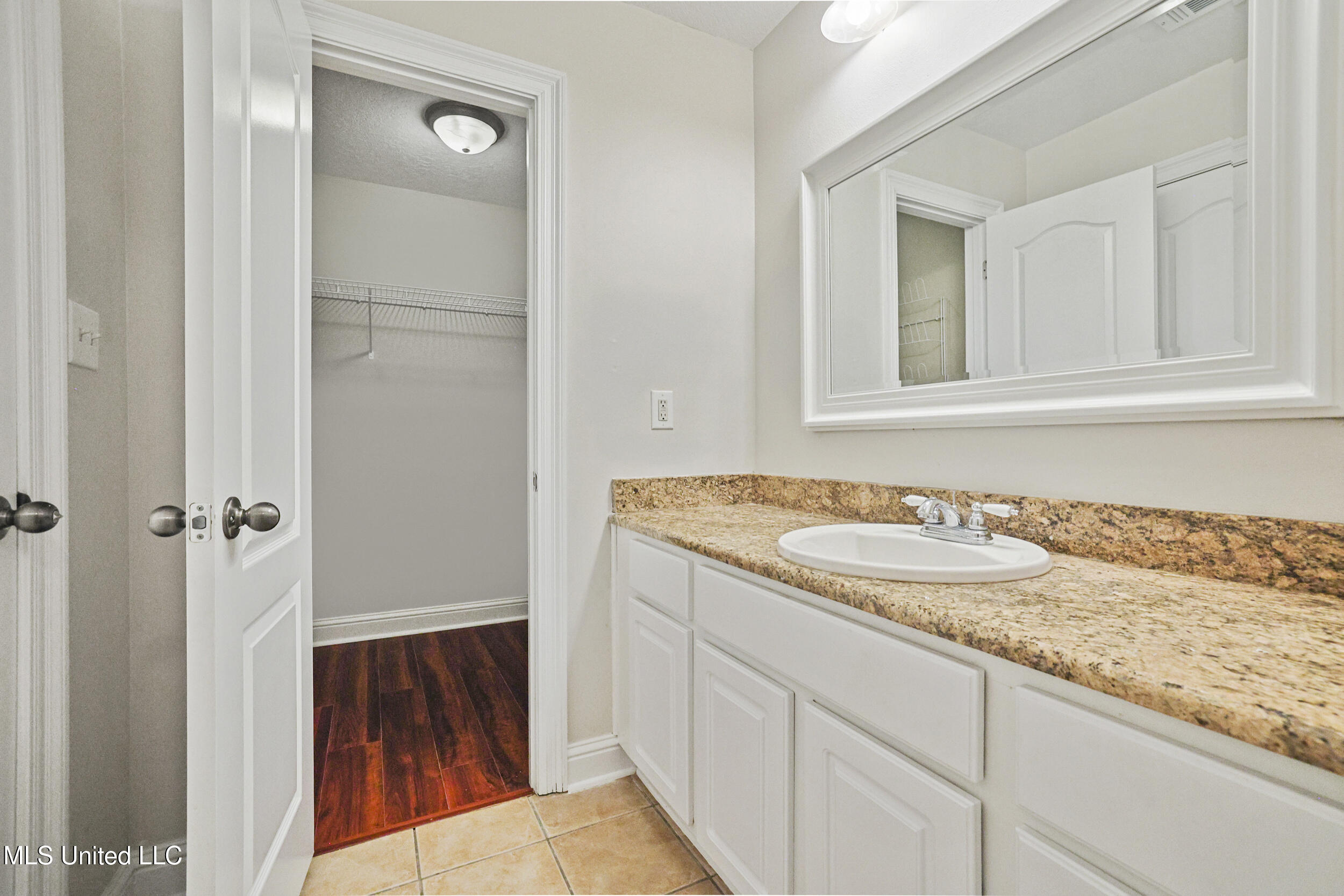 1817 Shelby Lane, Ocean Springs, Mississippi image 36