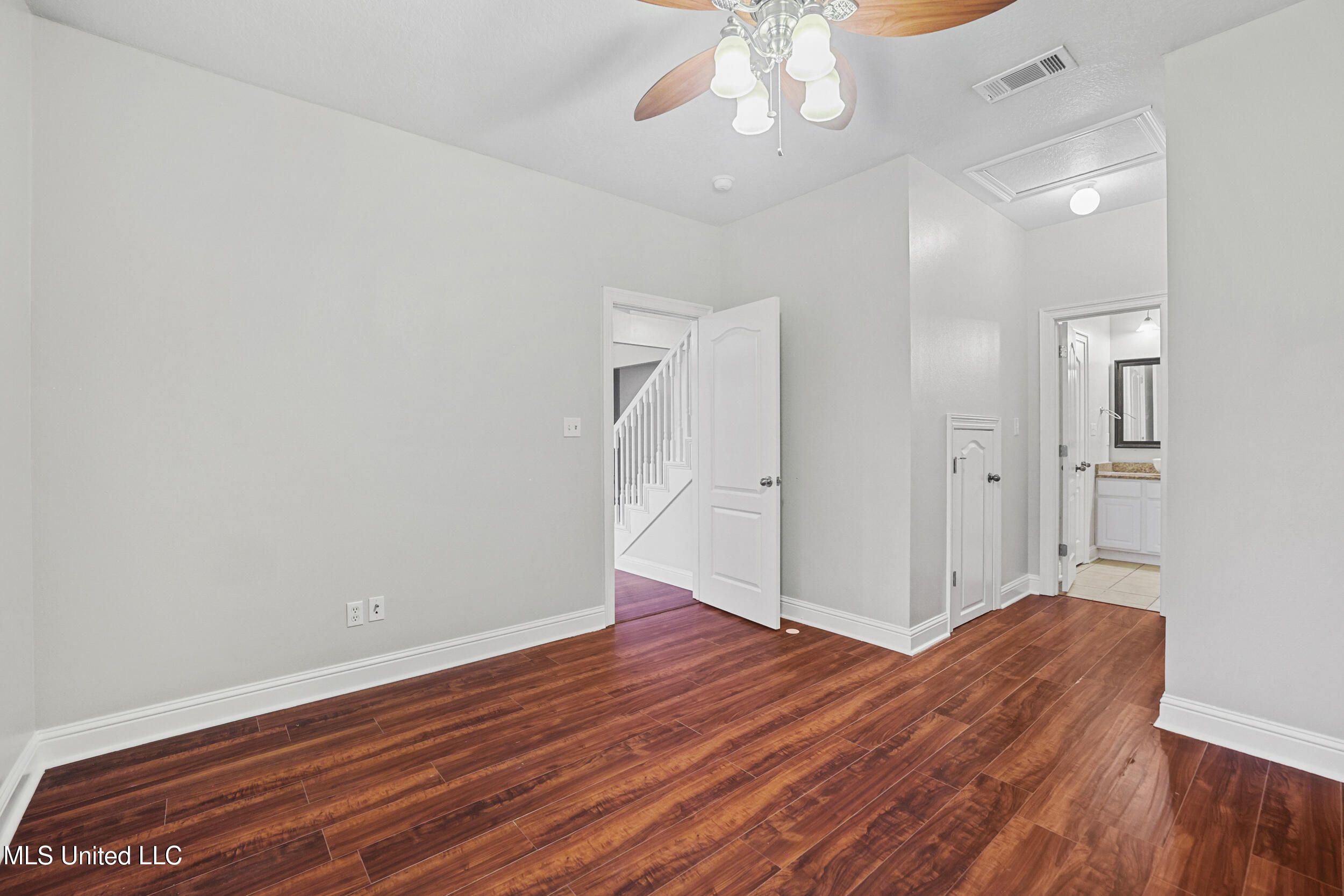 1817 Shelby Lane, Ocean Springs, Mississippi image 6