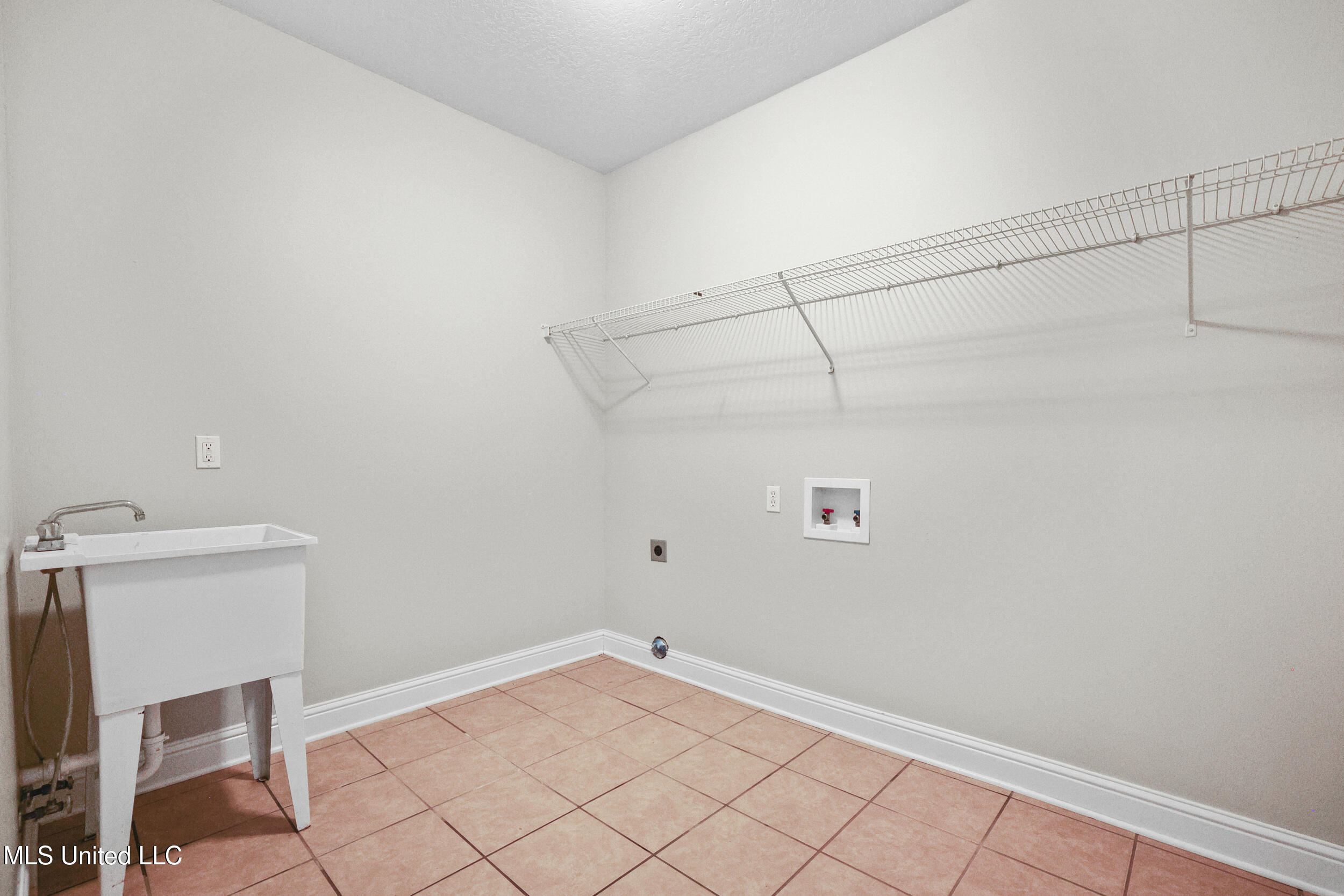 1817 Shelby Lane, Ocean Springs, Mississippi image 24