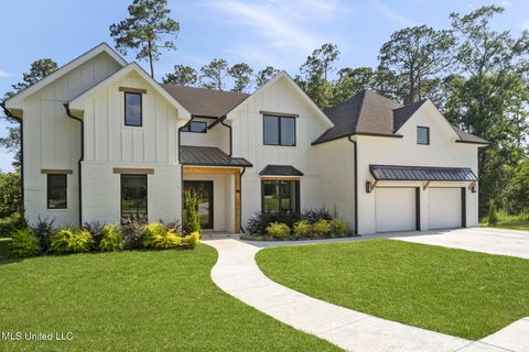 Single Family Residence in Ocean Springs MS 5609 Via Toscana.jpg