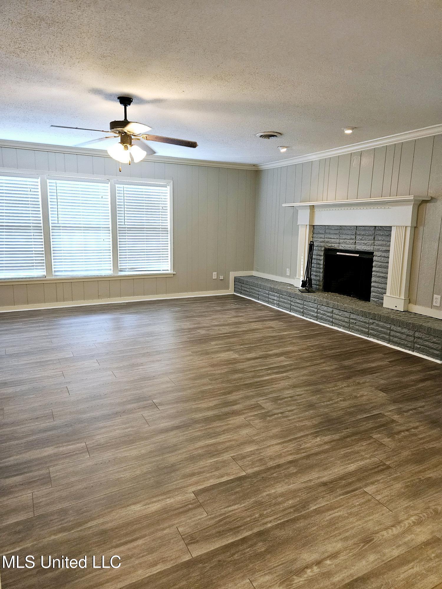 1450 Springdale Drive, Jackson, Mississippi image 10