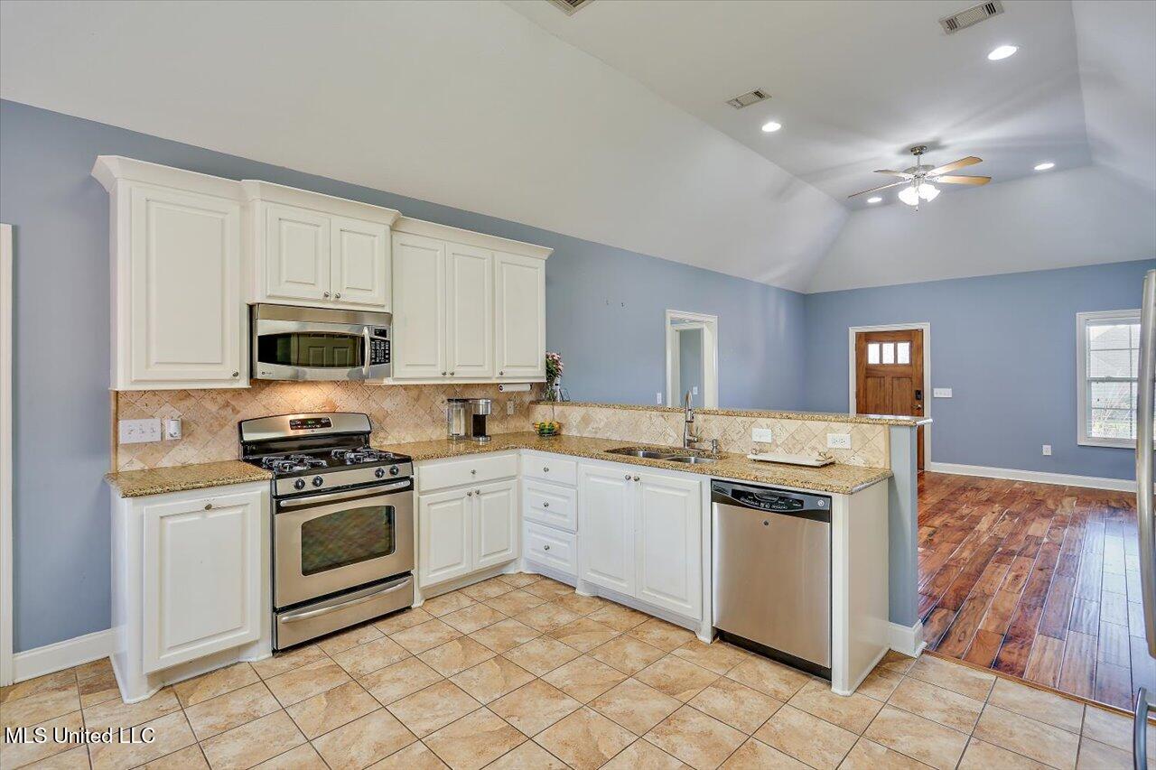 1004 Abundance Place, Flowood, Mississippi image 14