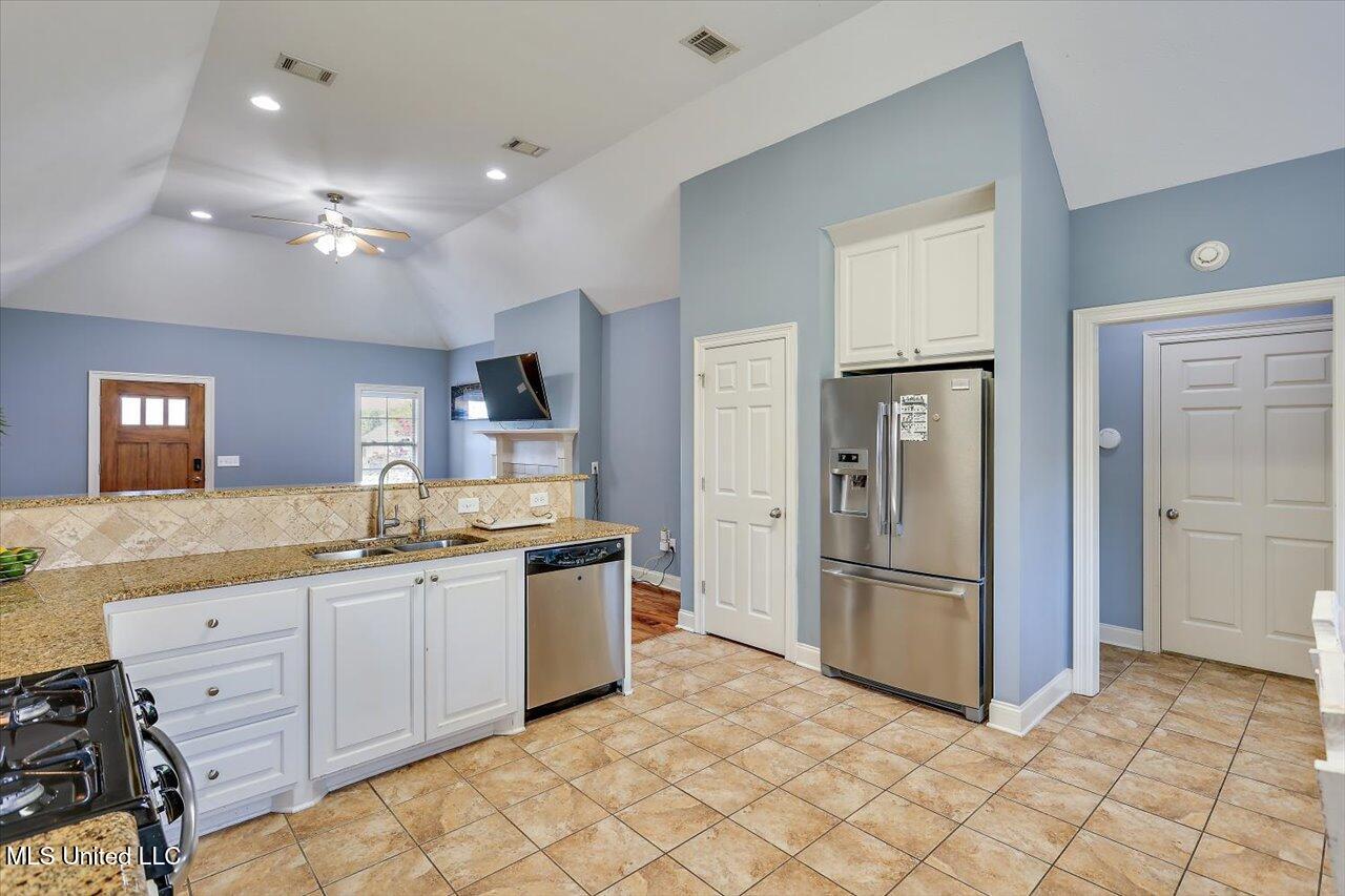 1004 Abundance Place, Flowood, Mississippi image 13