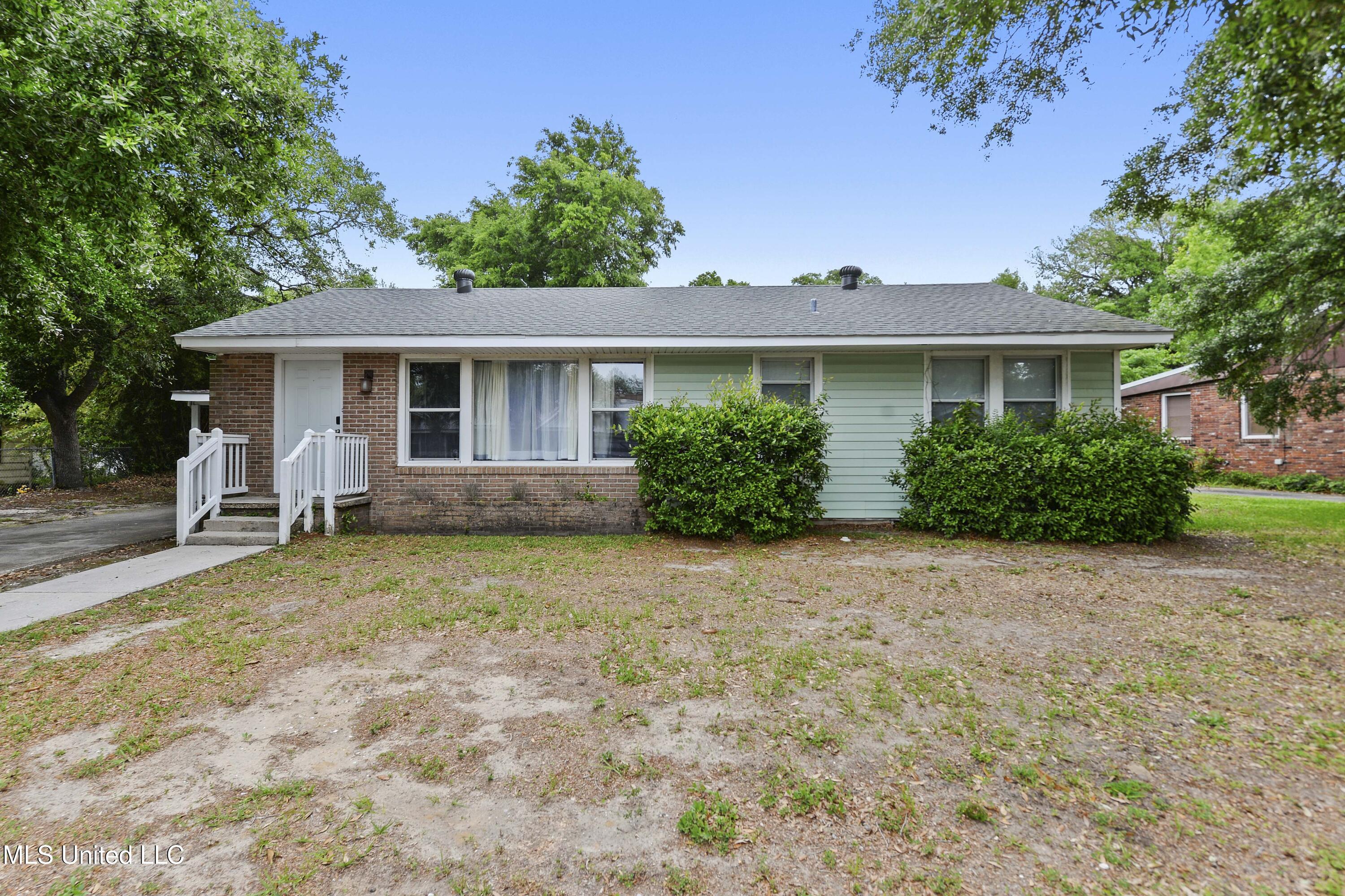 105 Hickory Lane, Bay Saint Louis, Mississippi image 1