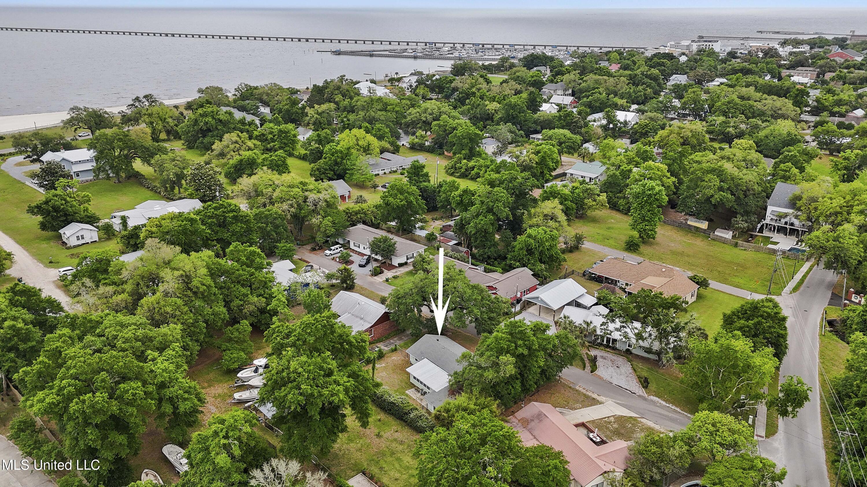 105 Hickory Lane, Bay Saint Louis, Mississippi image 23
