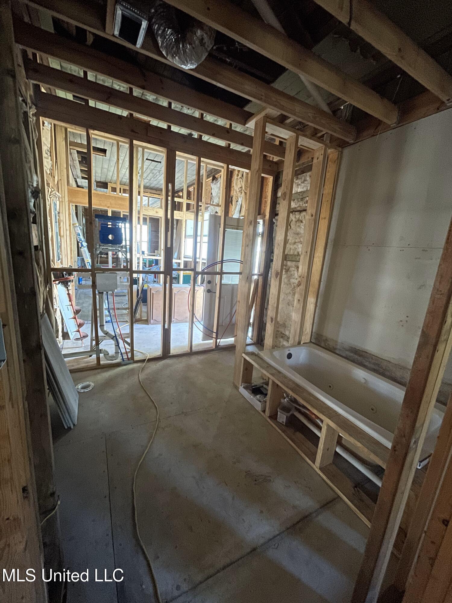 Biloxi, Mississippi 39530, United States, ,Residential,Pending,36039