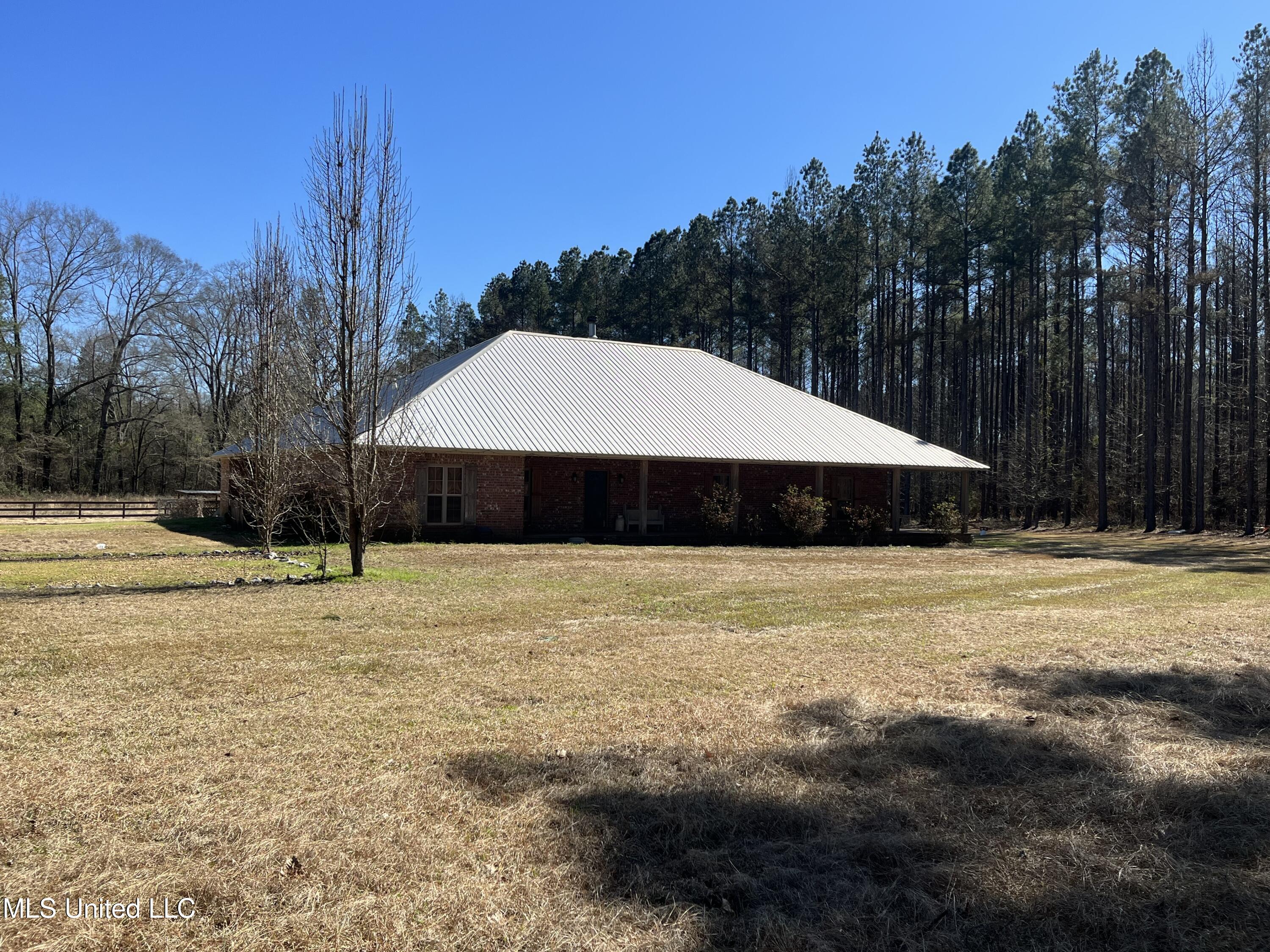 3110 Sumrall Road, Crystal Springs, Mississippi image 1