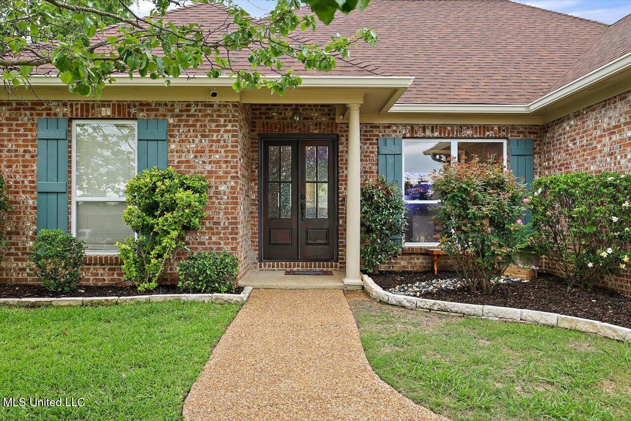 318 Fairview Dr Drive, Brandon, Mississippi image 1