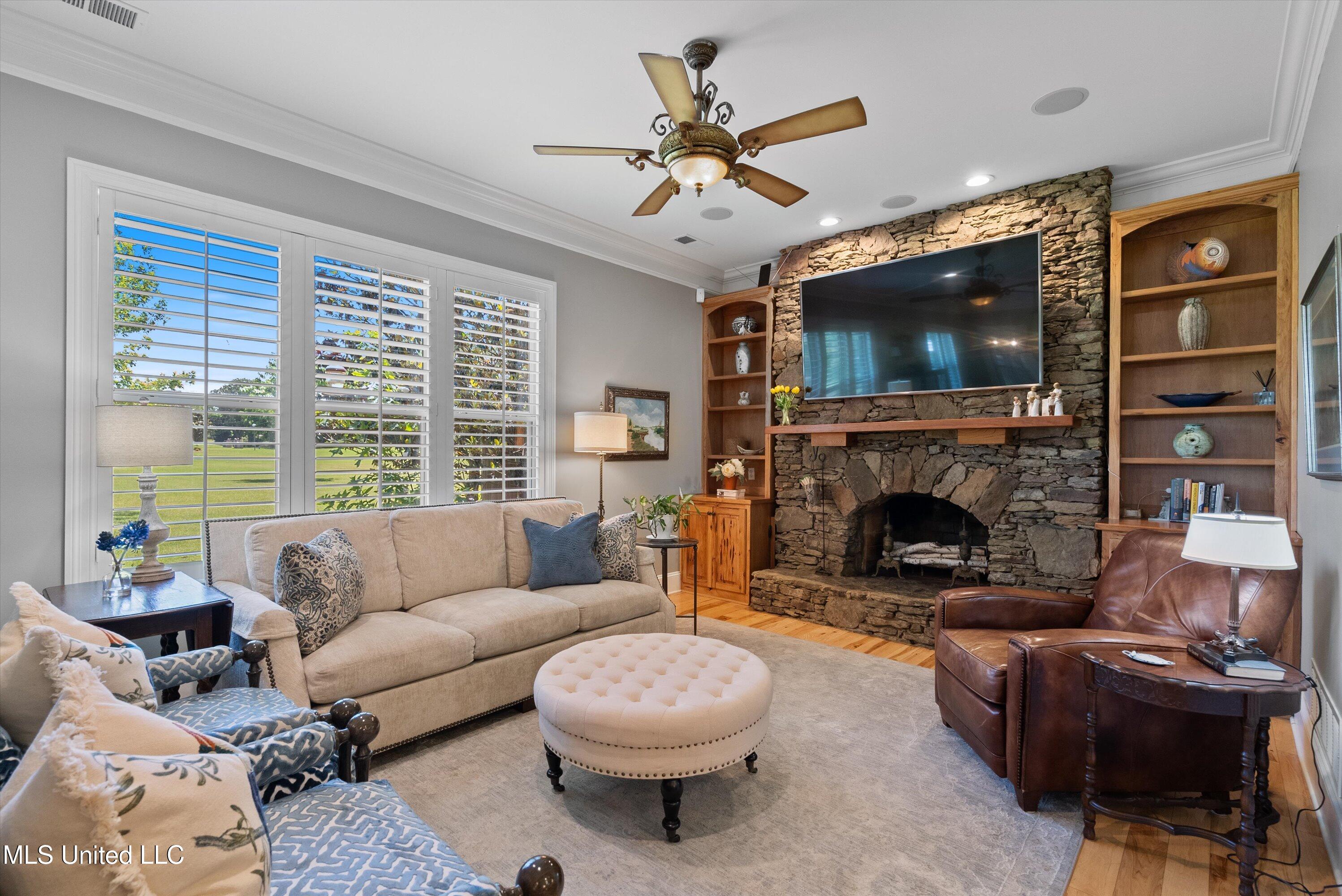 9030 Sandy Drive, Olive Branch, Mississippi image 5