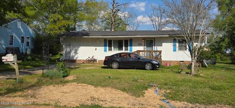 Homes For Sale - 1752 Hampton Street<br/> Jackson, MS 39209