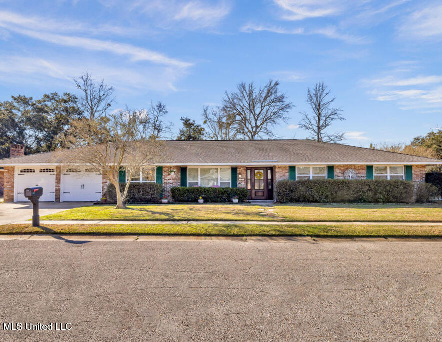 730 Parkwood Drive, Long Beach, Mississippi image 3