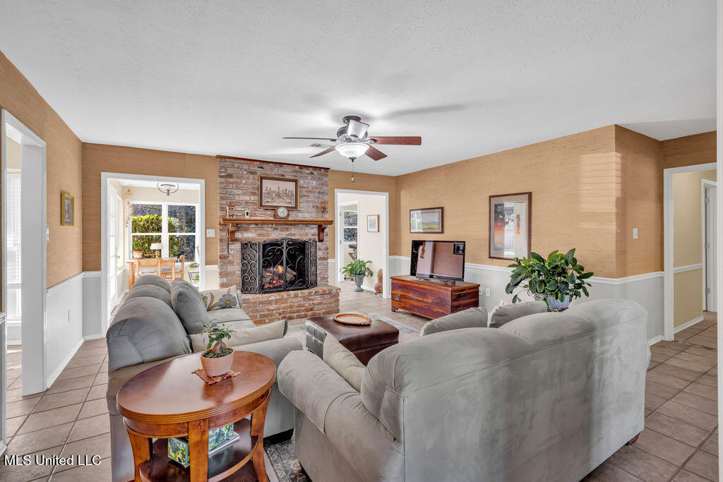 730 Parkwood Drive, Long Beach, Mississippi image 9
