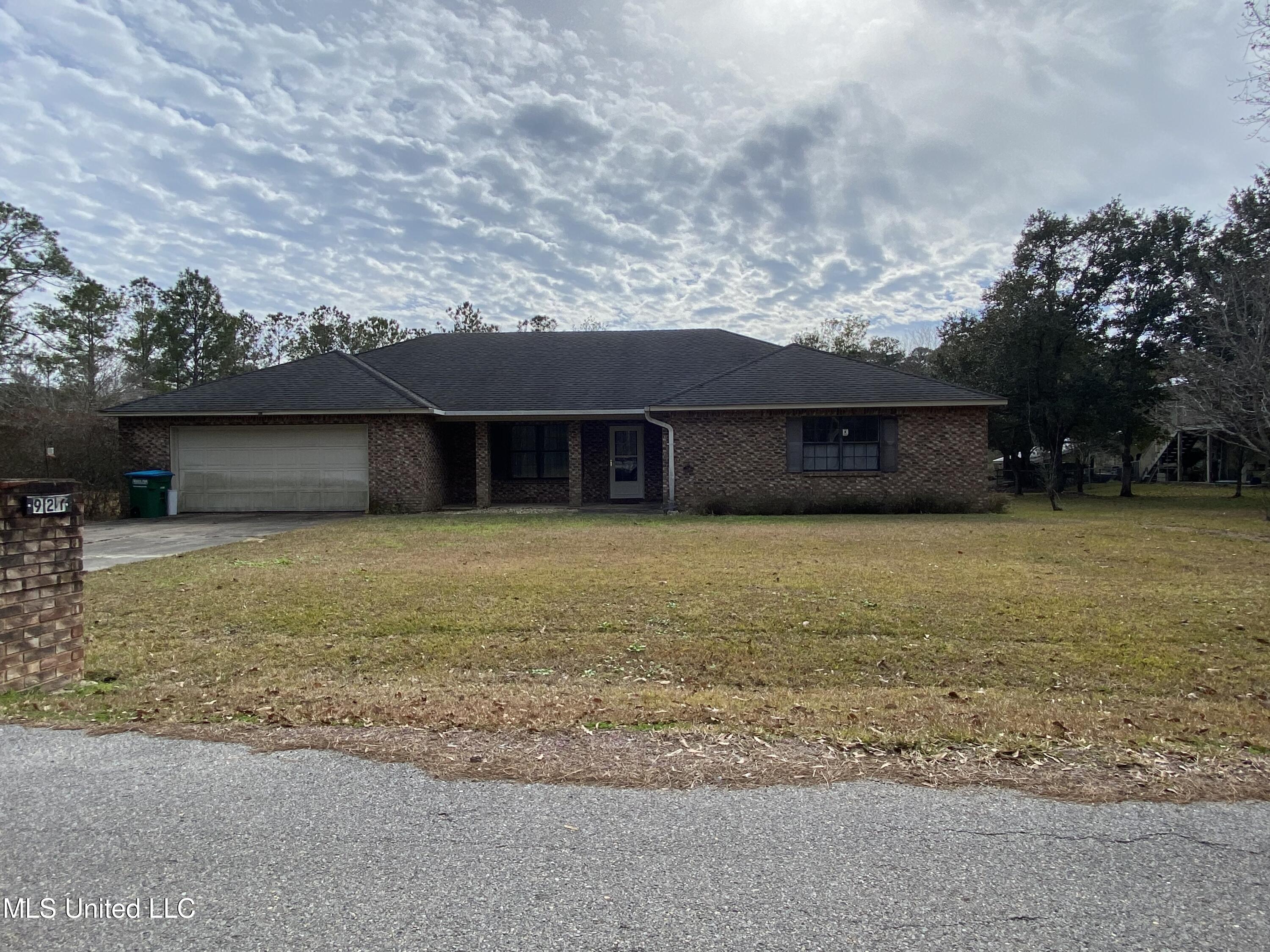 921 Saint Ann Street, Gautier, Mississippi image 1