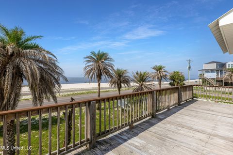 Townhouse For Sale - 800 W Beach Boulevard<br/> Harrison County, Long Beach, MS 39560