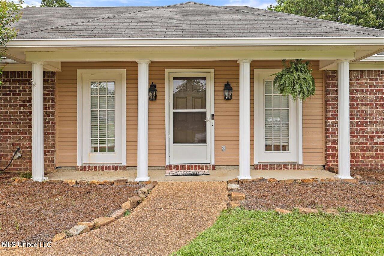 2004 S Cobblestone Cove, Brandon, Mississippi image 4
