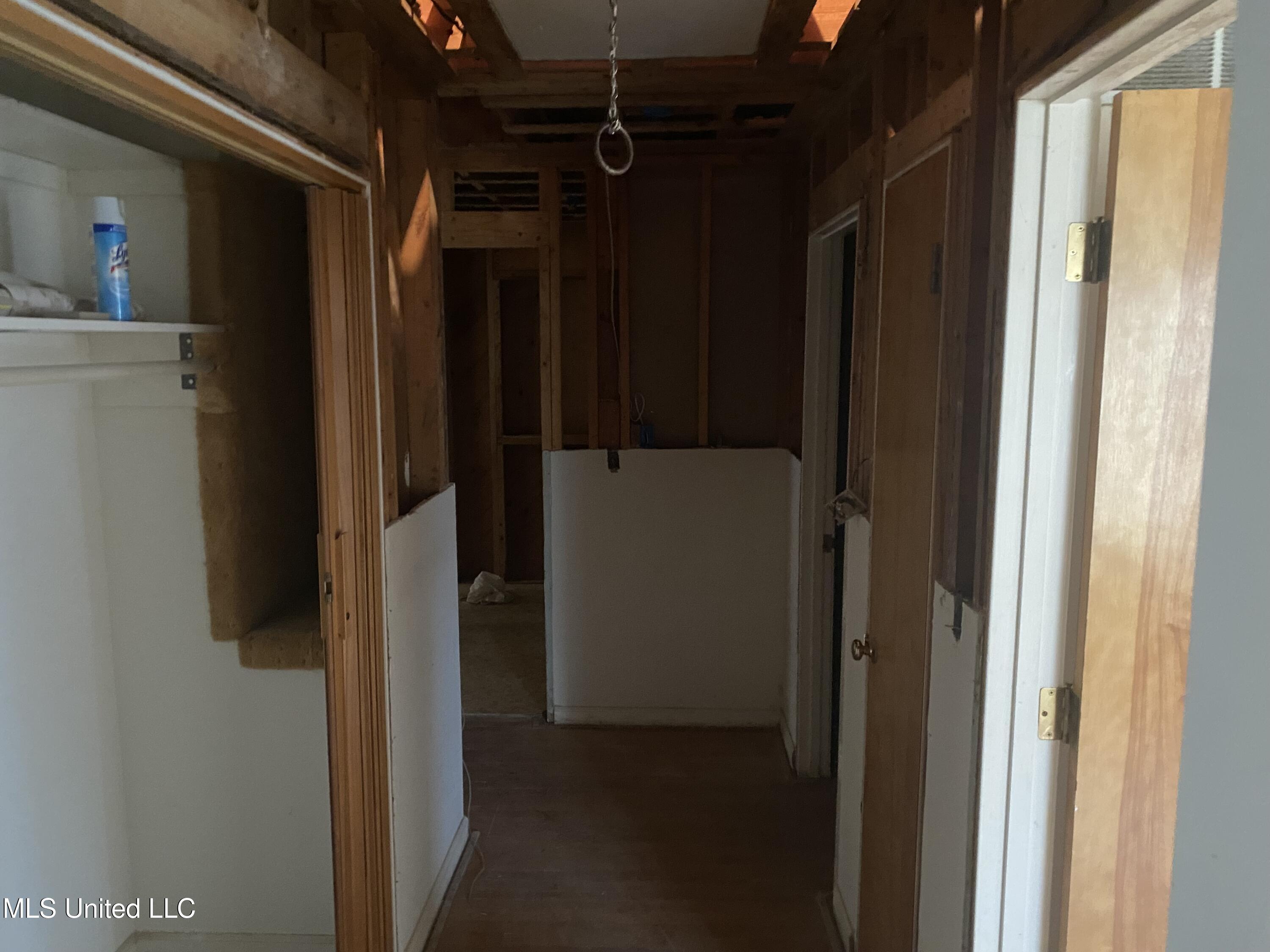 206 Bowden Street, Senatobia, Mississippi image 2
