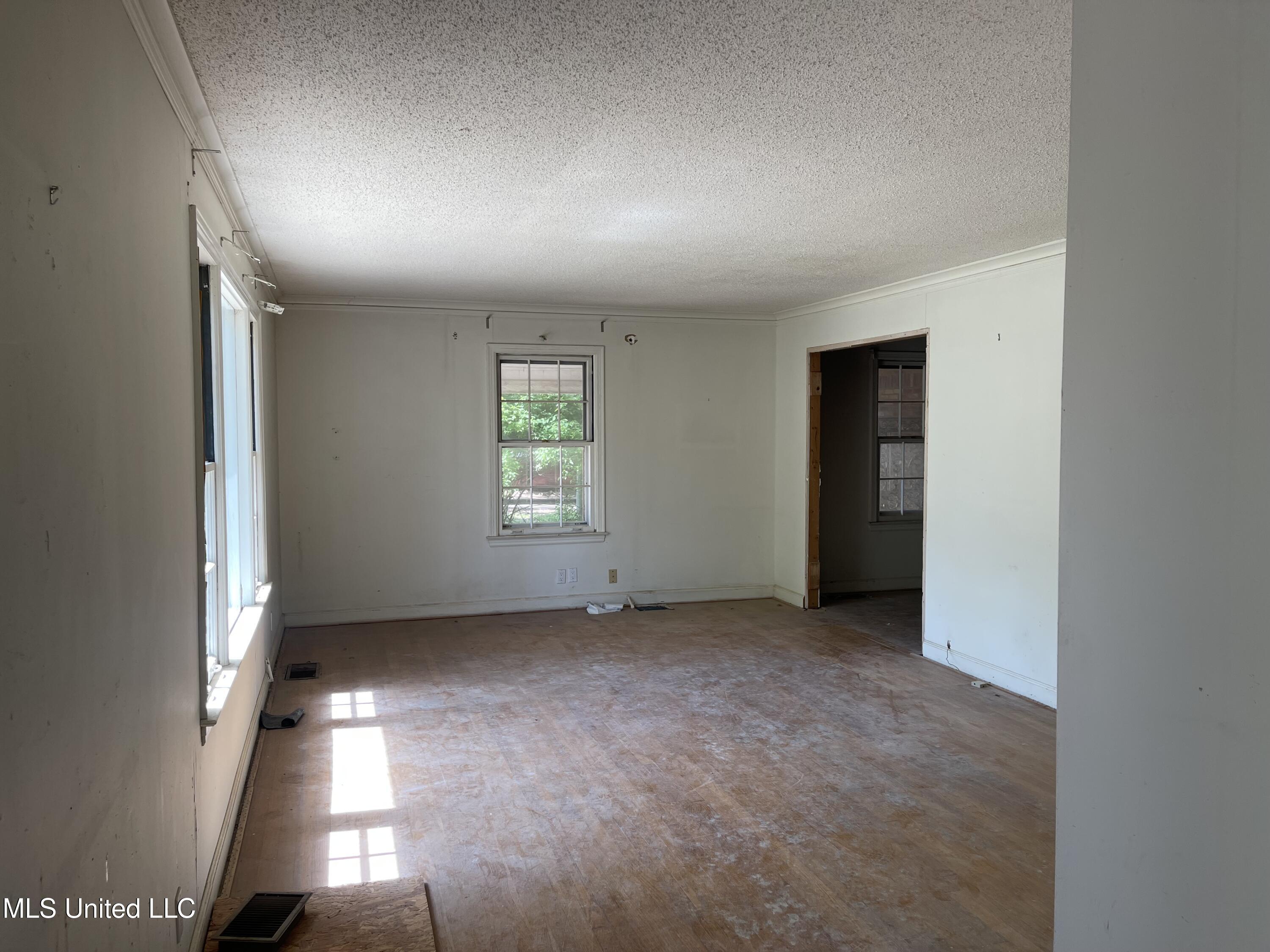 206 Bowden Street, Senatobia, Mississippi image 16