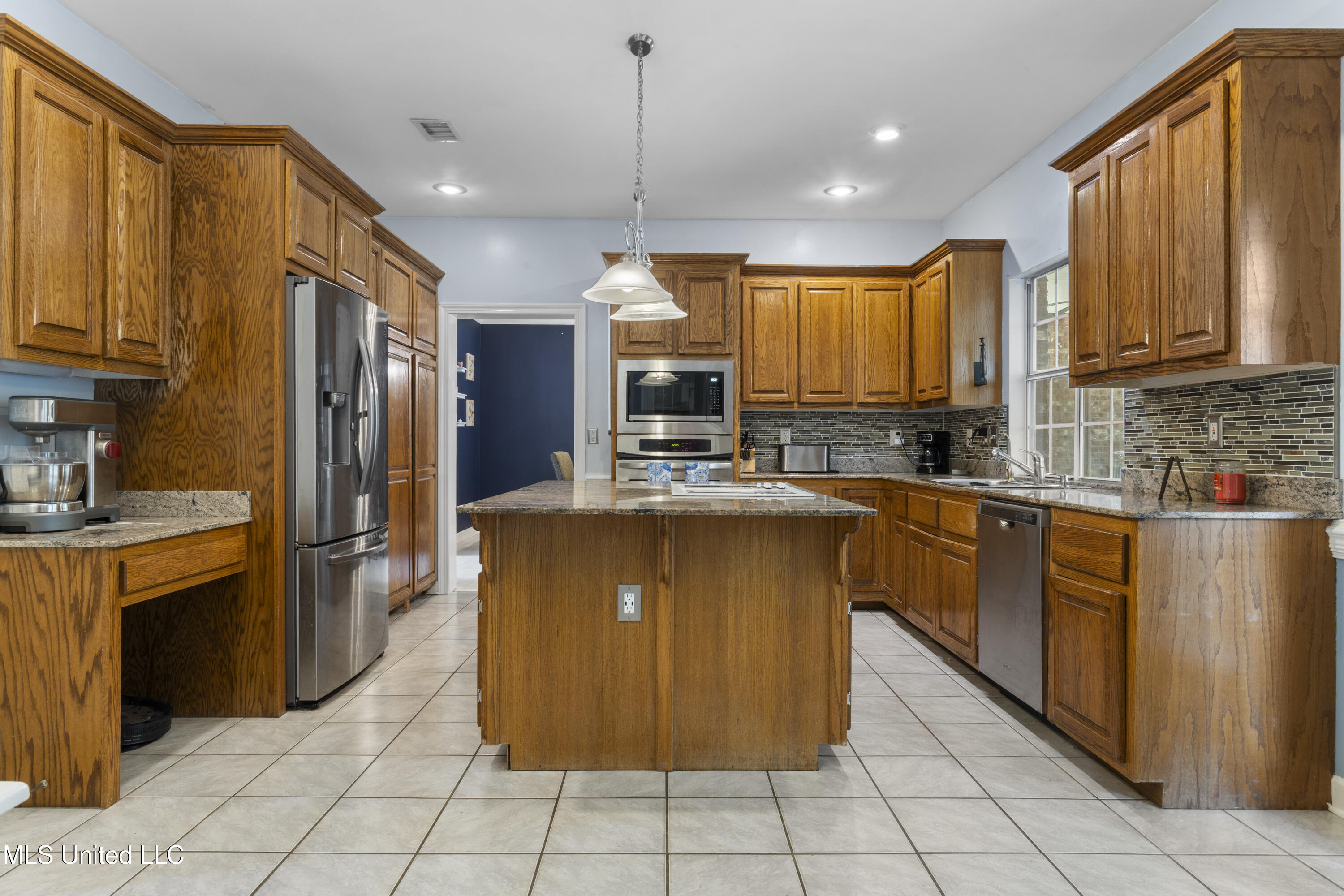 12880 Coles Cove, Gulfport, Mississippi image 15