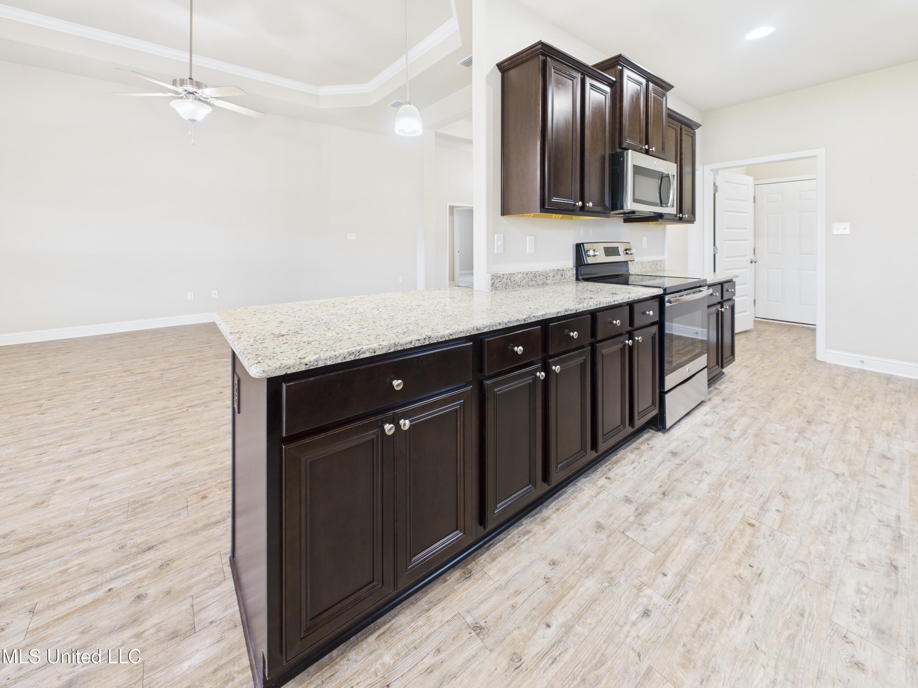 122 Clear Springs Circle, Ocean Springs, Mississippi image 12
