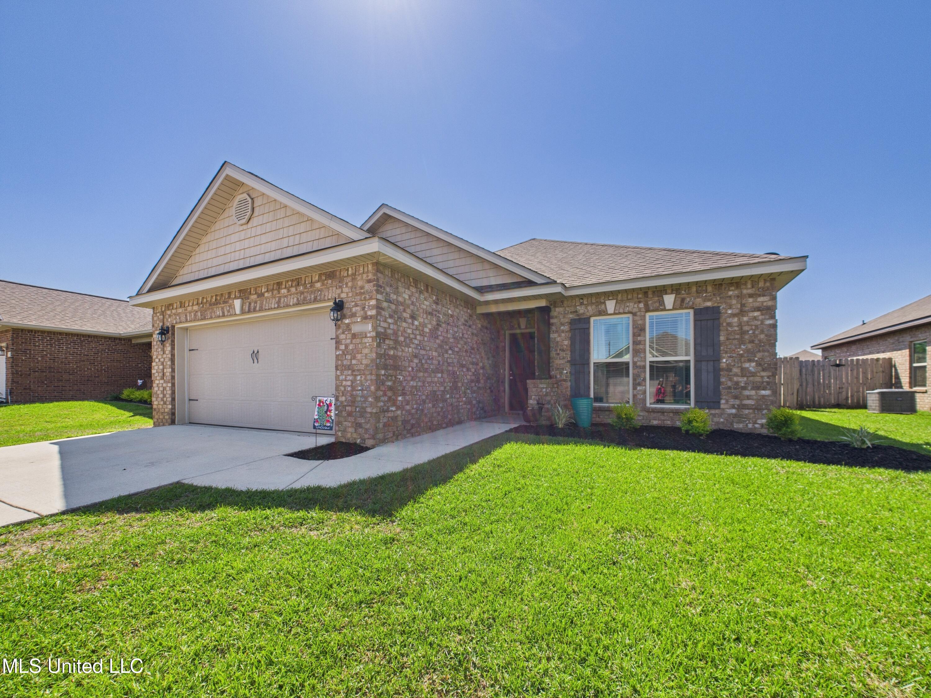 122 Clear Springs Circle, Ocean Springs, Mississippi image 4