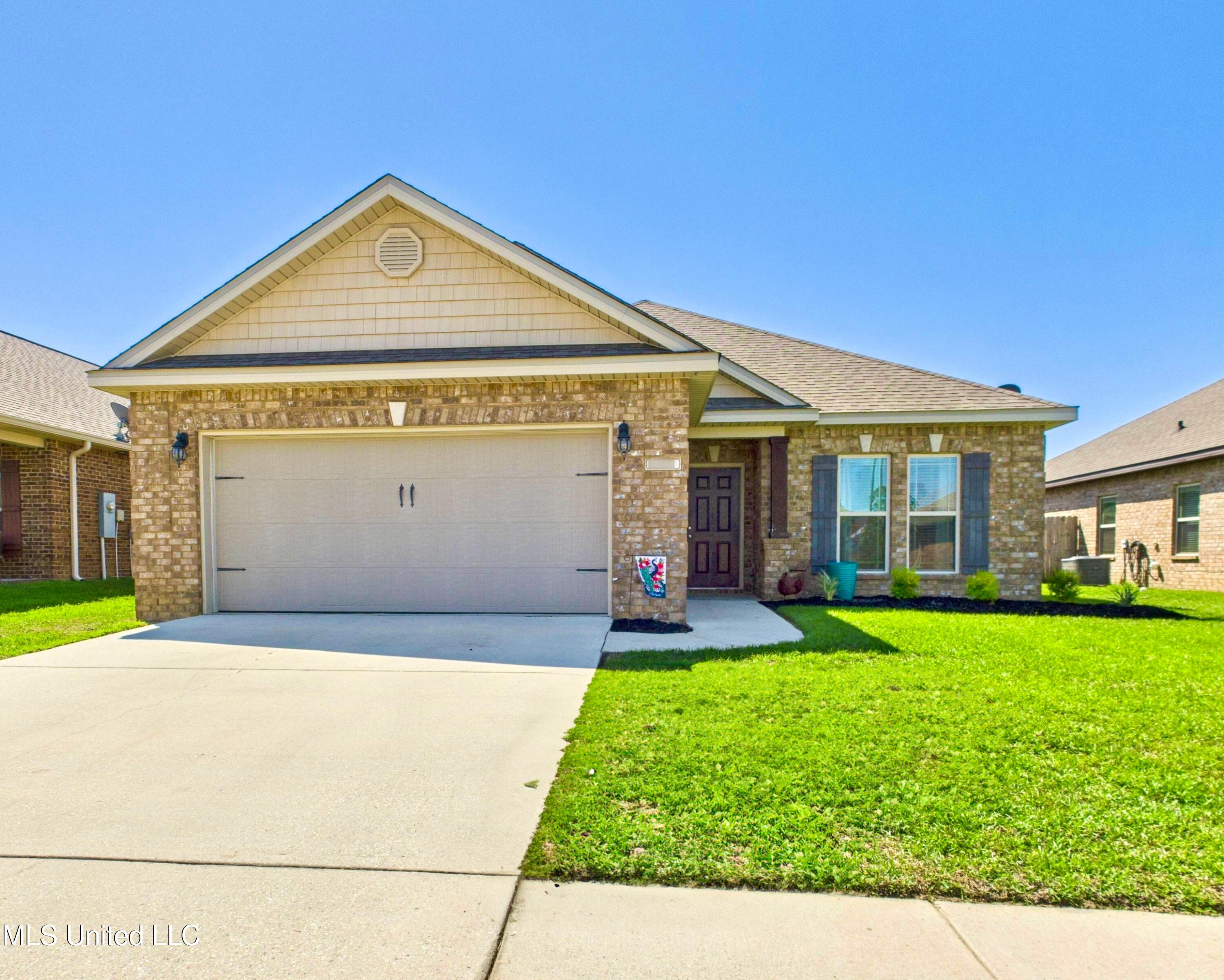 122 Clear Springs Circle, Ocean Springs, Mississippi image 2