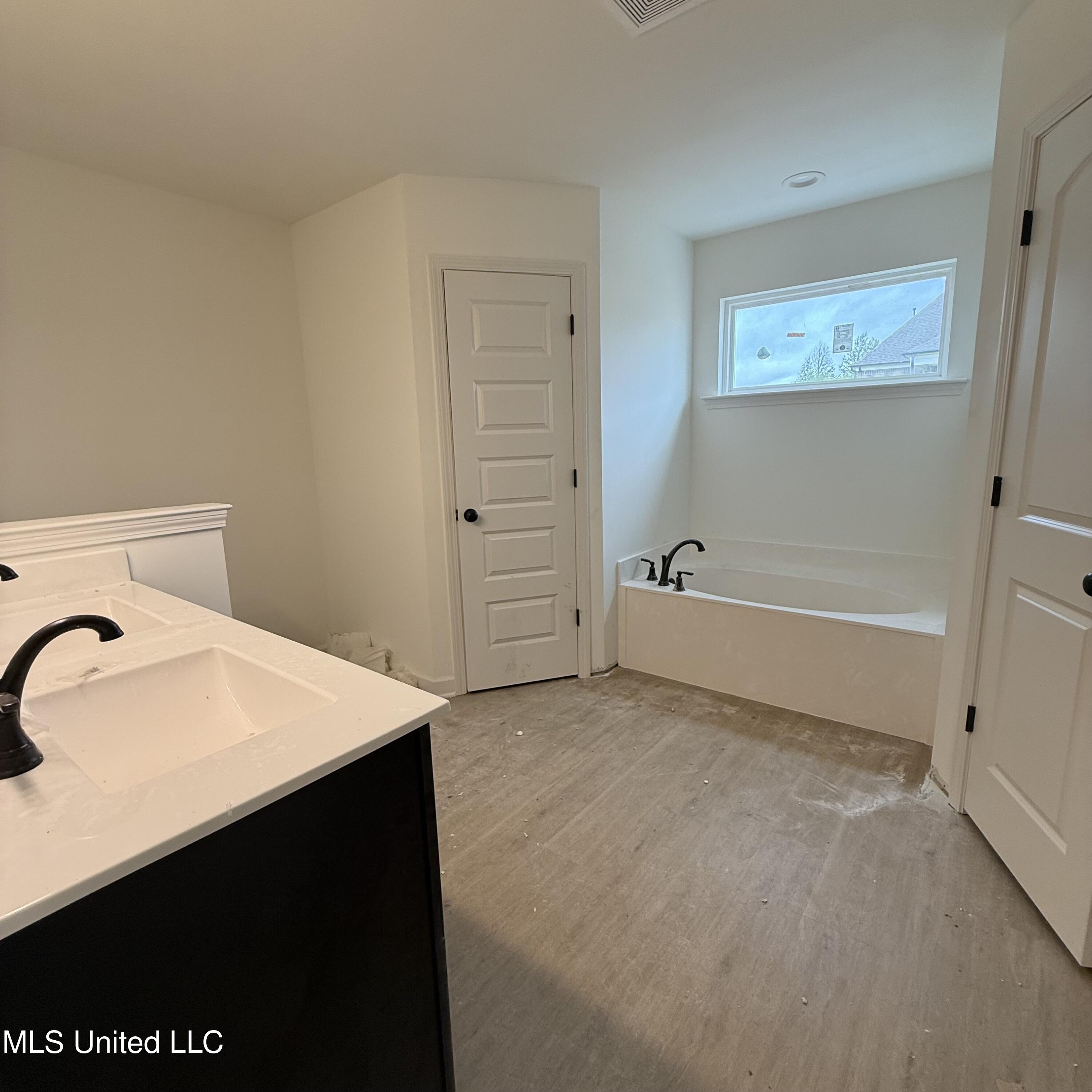 8905 Tucker Lane, Southaven, Mississippi image 22