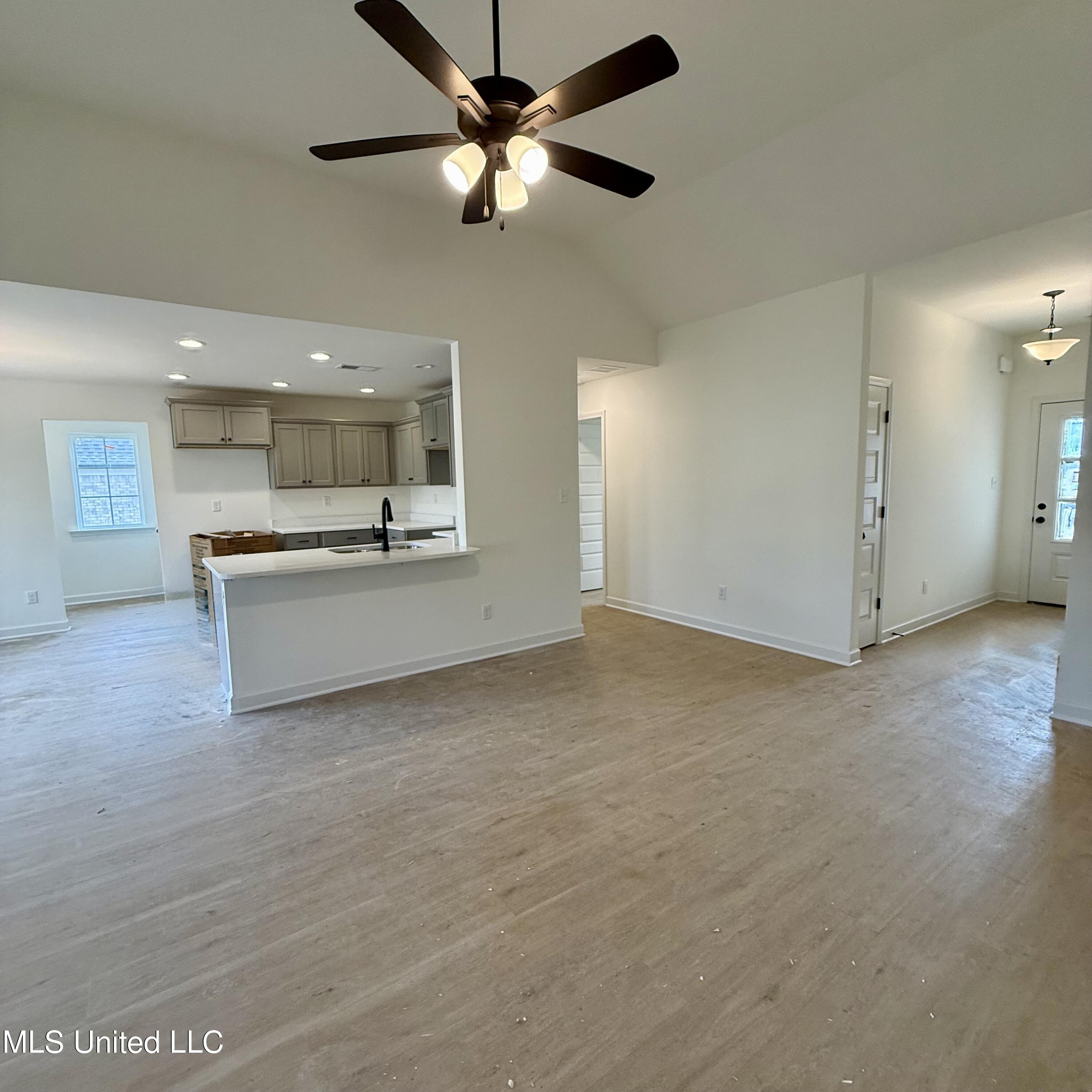 8905 Tucker Lane, Southaven, Mississippi image 10