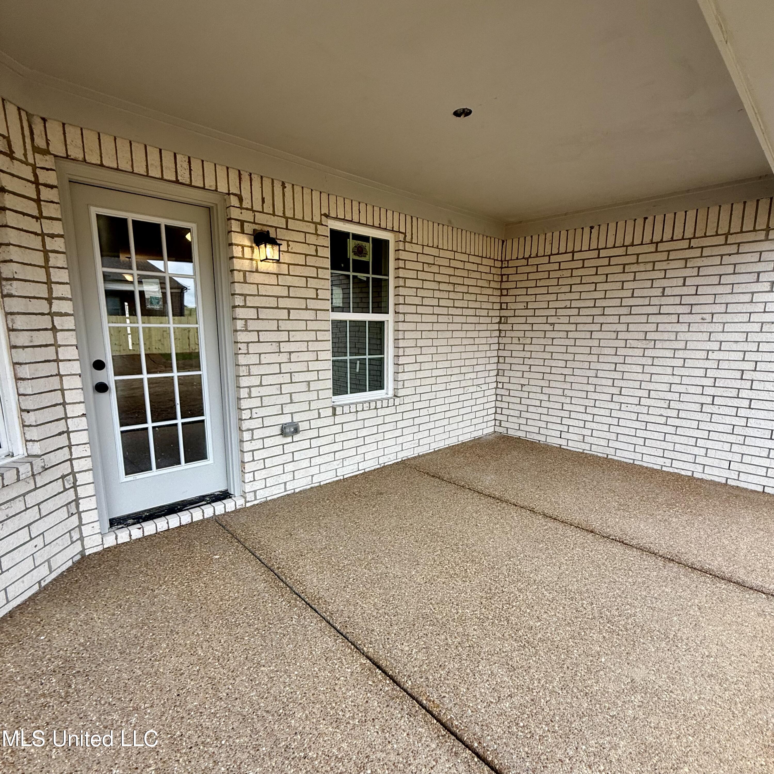 8905 Tucker Lane, Southaven, Mississippi image 28