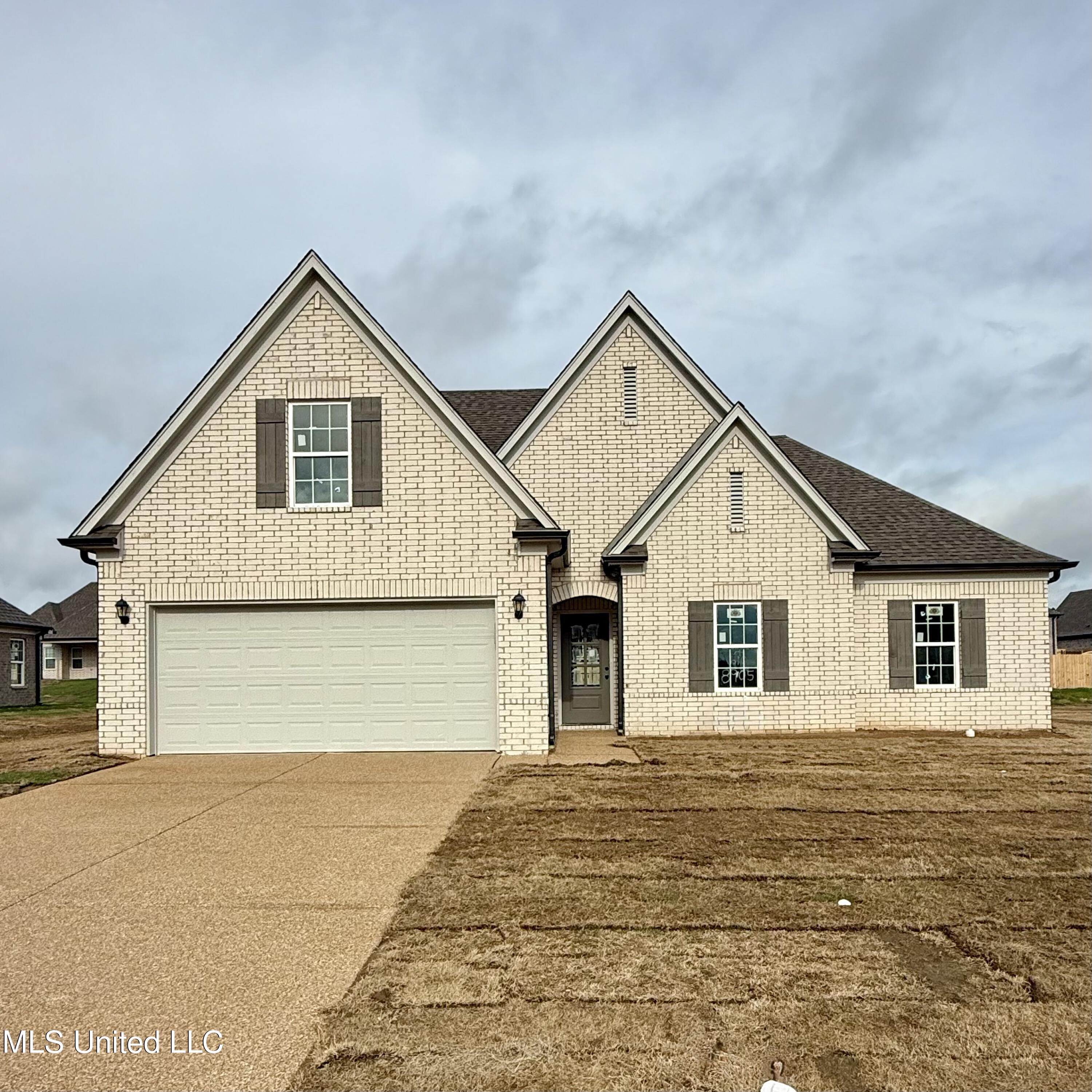 8905 Tucker Lane, Southaven, Mississippi image 4