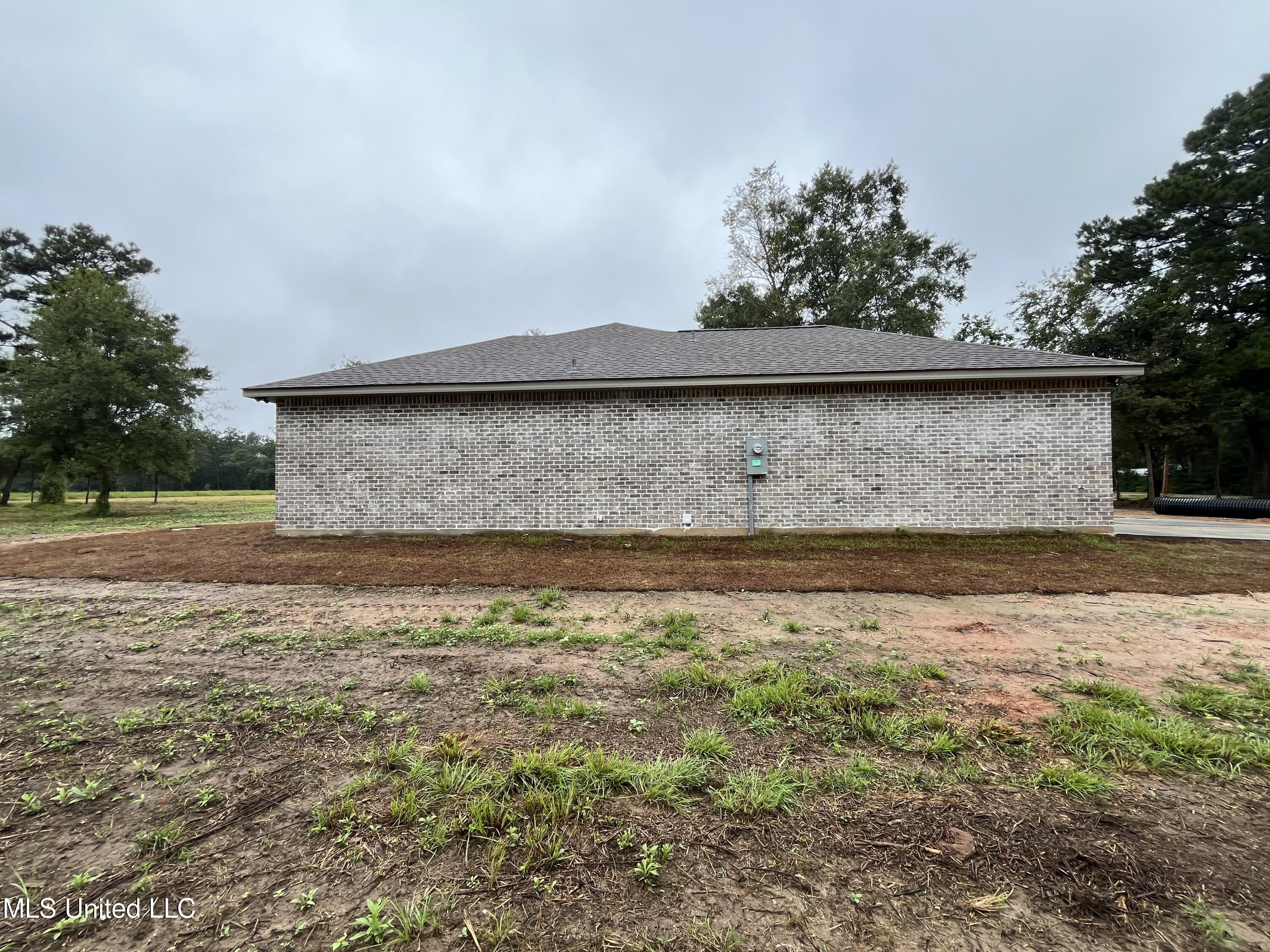 1294 W Union Road, Picayune, Mississippi image 6