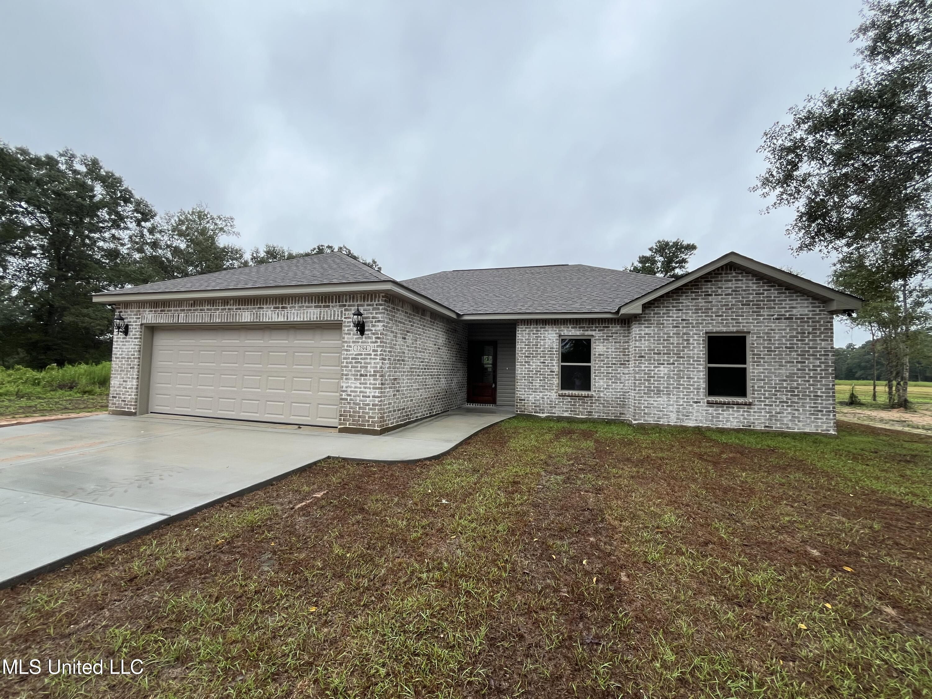 1294 W Union Road, Picayune, Mississippi image 7