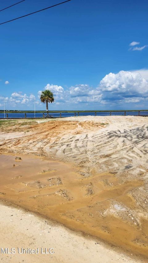 Vacant Land For Sale - 11038 Clleeves Street<br/> Hancock County, Bay Saint Louis, MS 39520