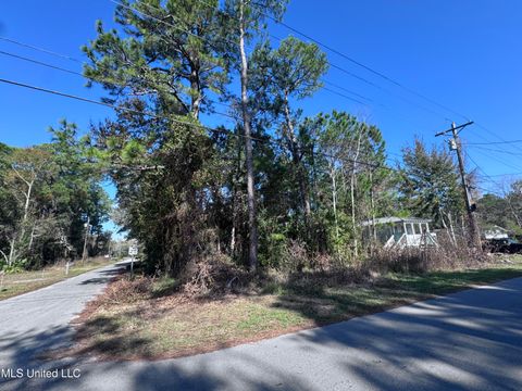 Vacant Land For Sale - Barnacle Boulevard<br/> Ocean Springs, MS 39564