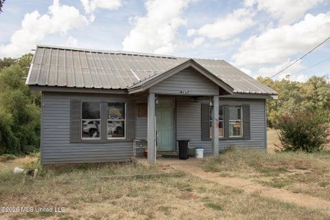 Homes For Sale - 125 N College Street<br/> Pontotoc, MS 38863