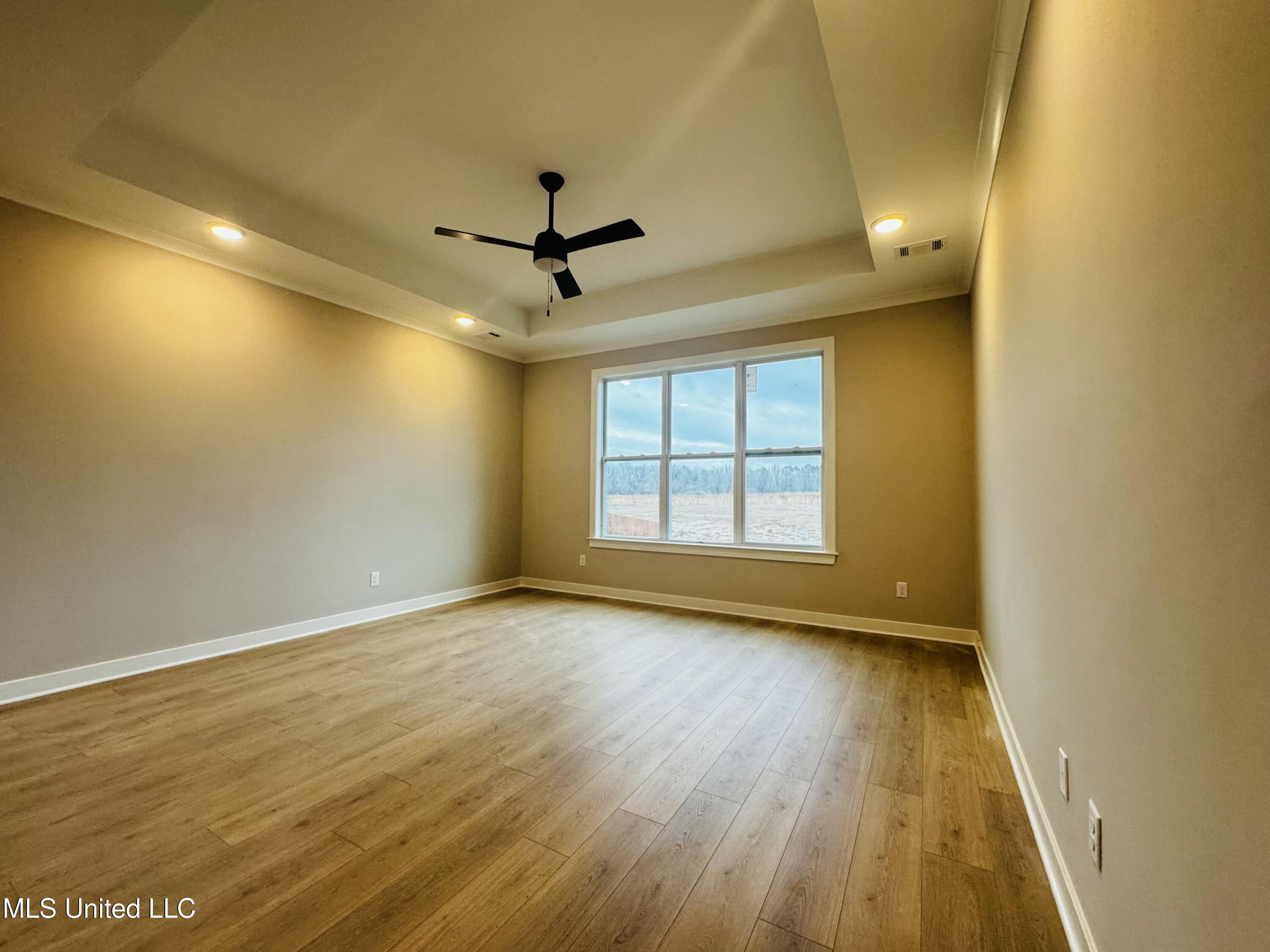 13569 Landry Lane, Olive Branch, Mississippi image 9