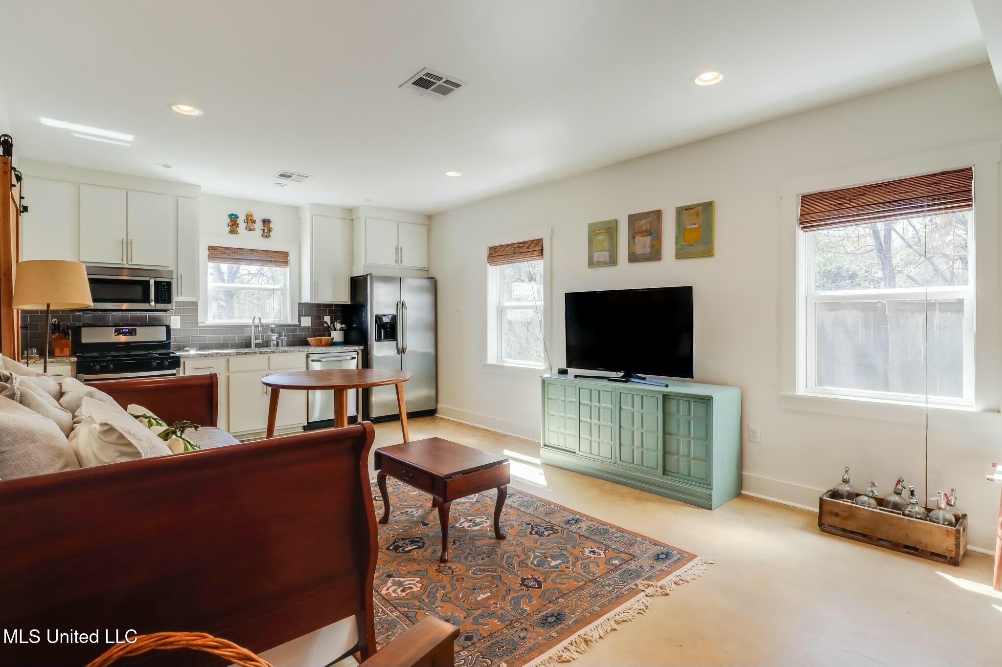 404 Third Street, Bay Saint Louis, Mississippi image 31