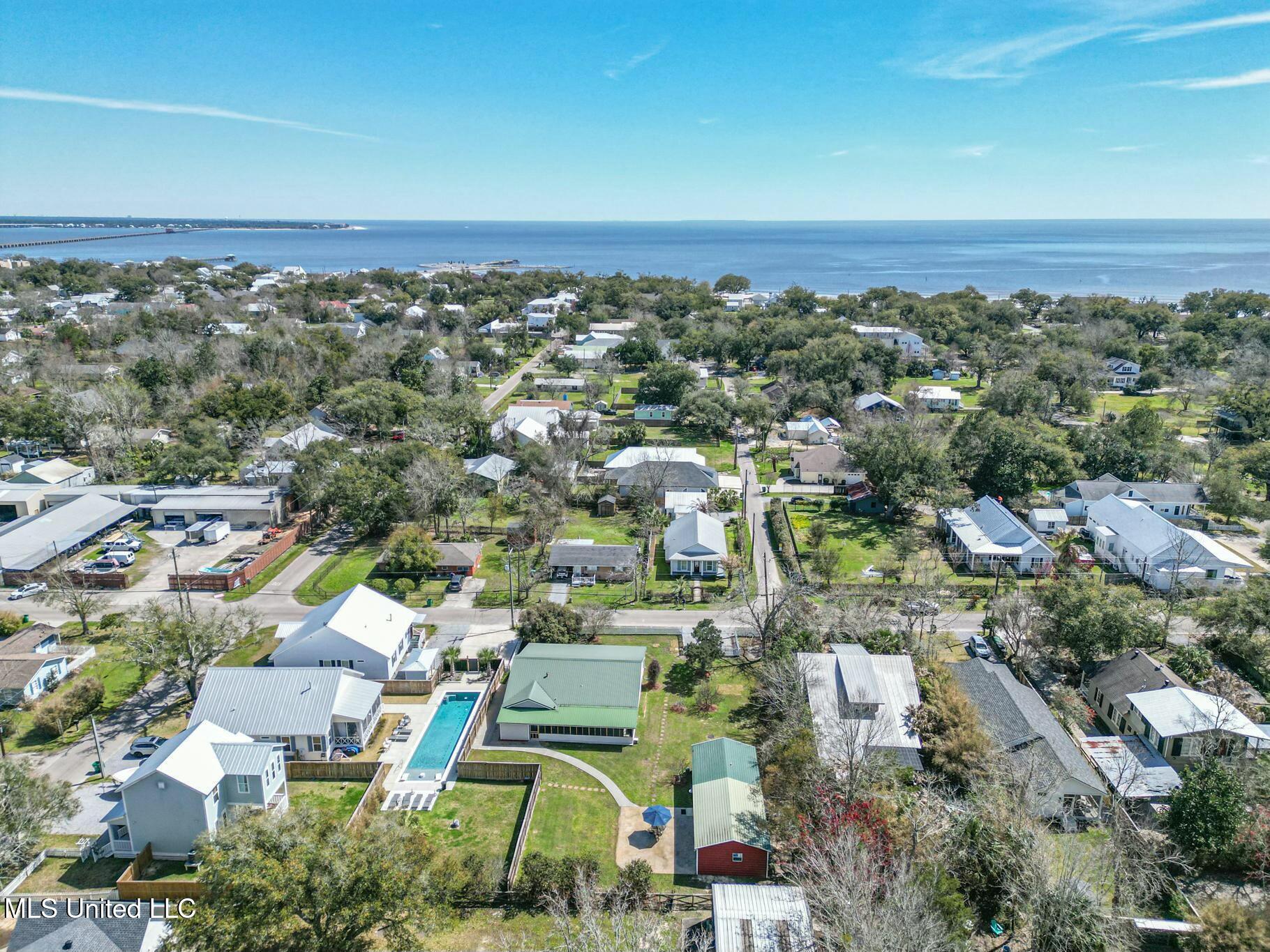 404 Third Street, Bay Saint Louis, Mississippi image 39