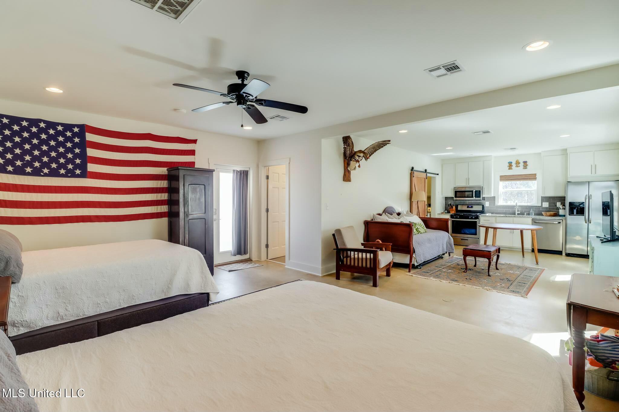 404 Third Street, Bay Saint Louis, Mississippi image 30