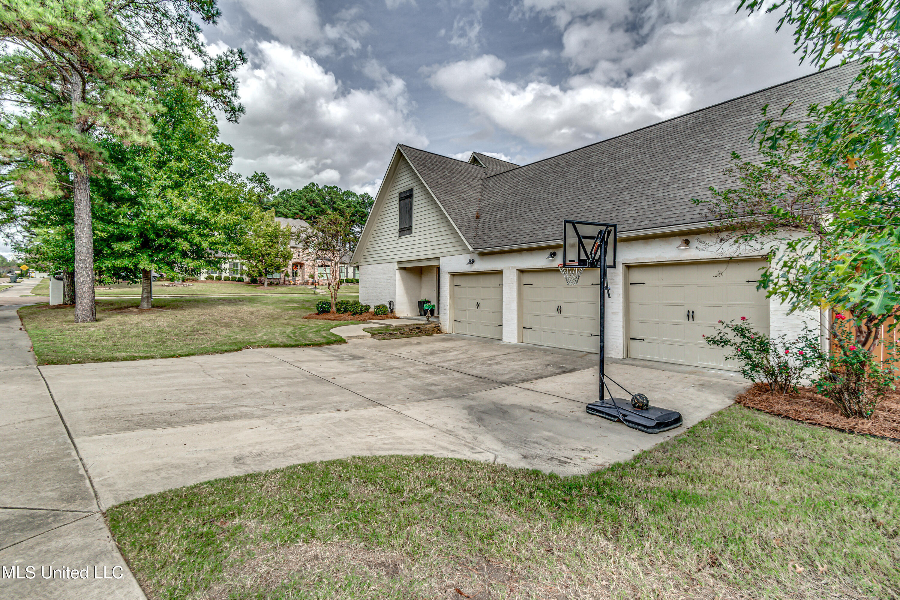 Madison, Mississippi 39110, United States, 4 Bedrooms Bedrooms, ,4 BathroomsBathrooms,Residential,Active,28800