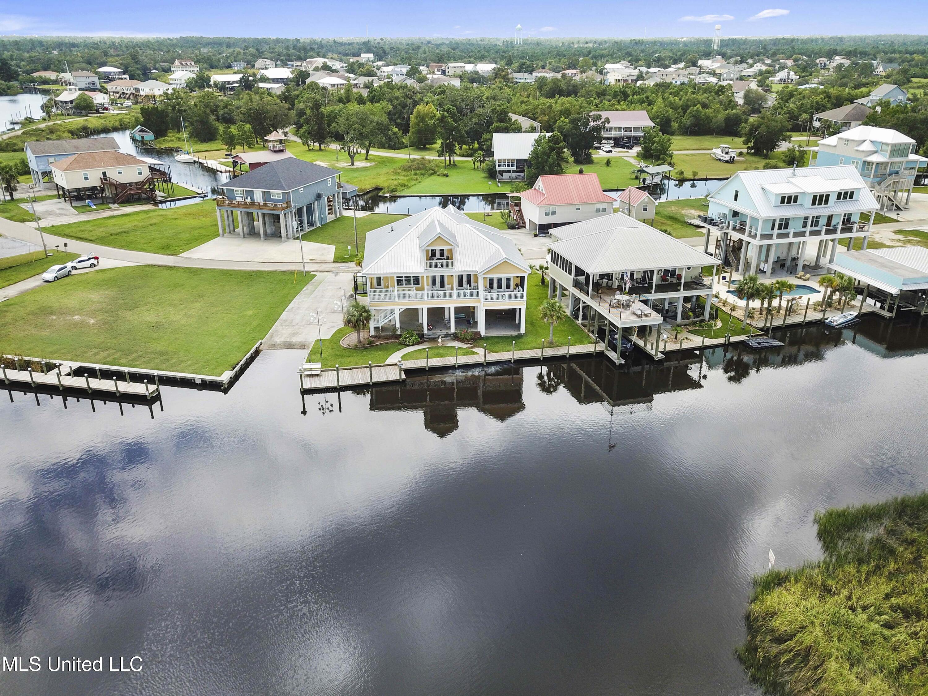 1839 Blue Meadow Road, Bay Saint Louis, Mississippi image 2