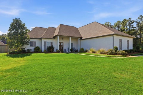Homes For Sale - 403 W Oak Circle<br/> Madison, MS 39110
