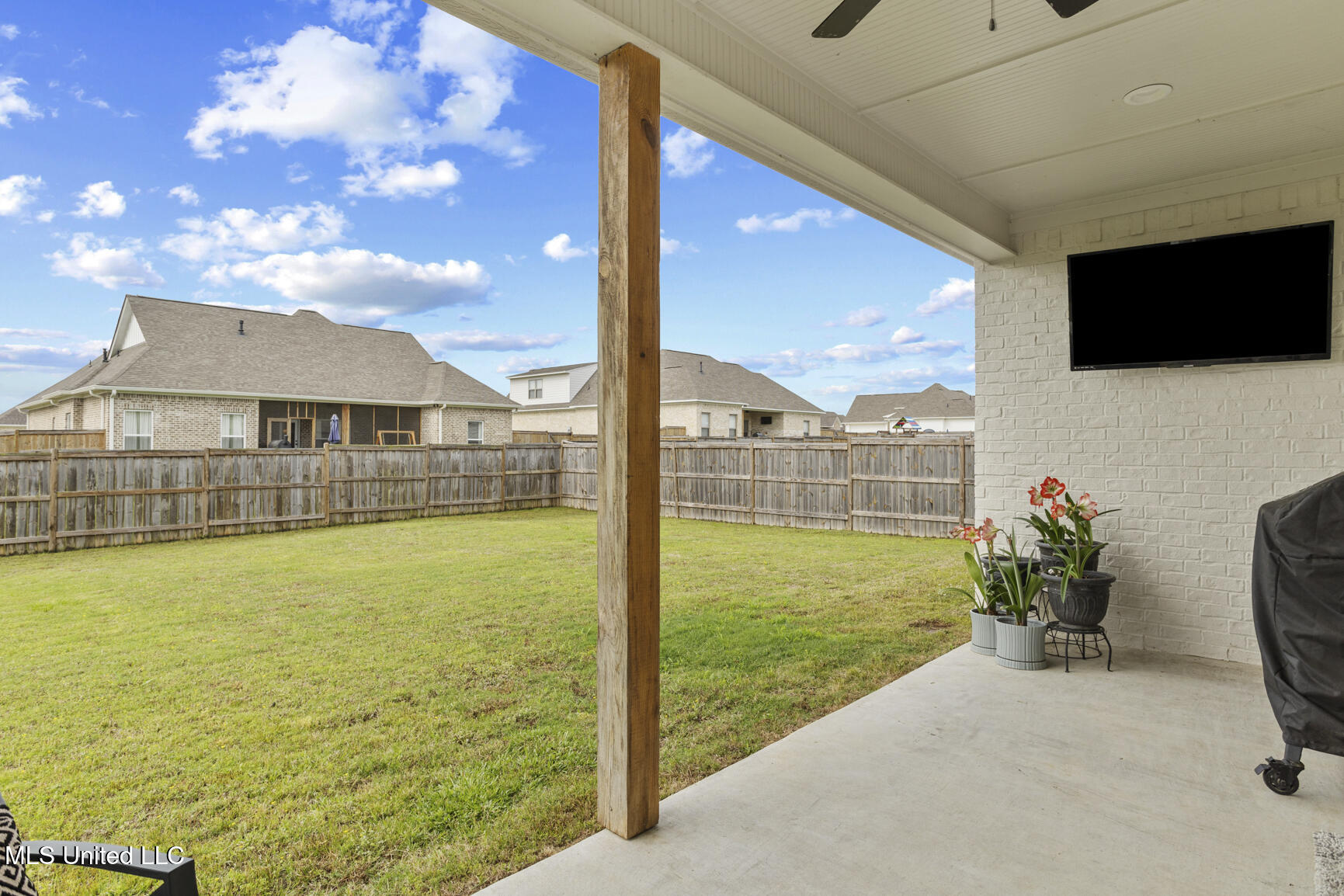 633 Peregan Street, Canton, Mississippi image 32