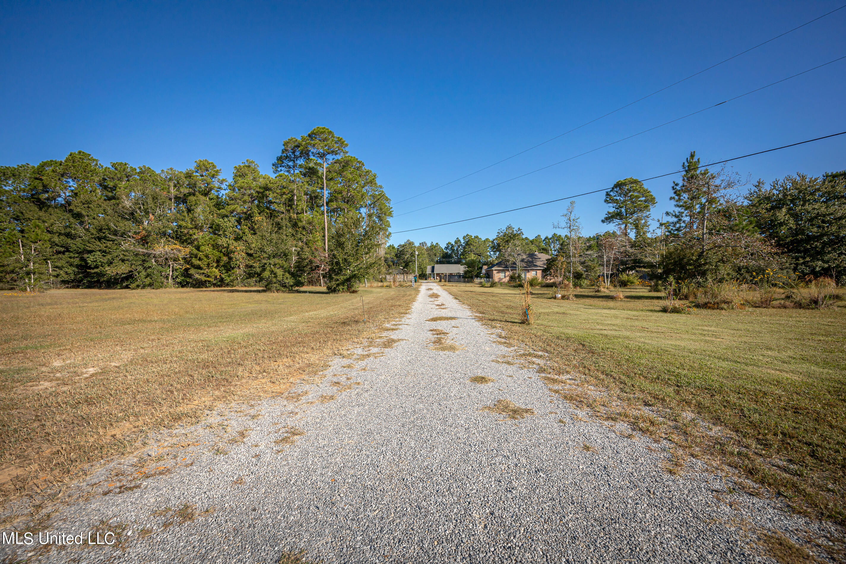 3015 Bonita Road, Gautier, Mississippi image 4