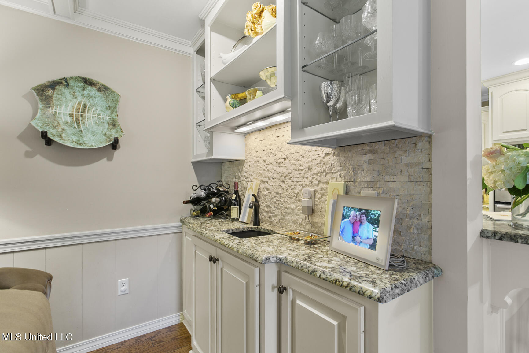 2315 E East Manor Drive, Jackson, Mississippi image 14