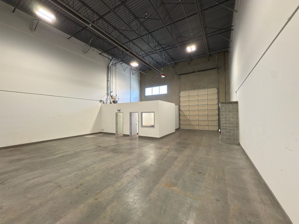 Photo of 30553 Great Northern Avenue #105, Abbotsford, BC V4X 2N2 (MLS # C8076129)